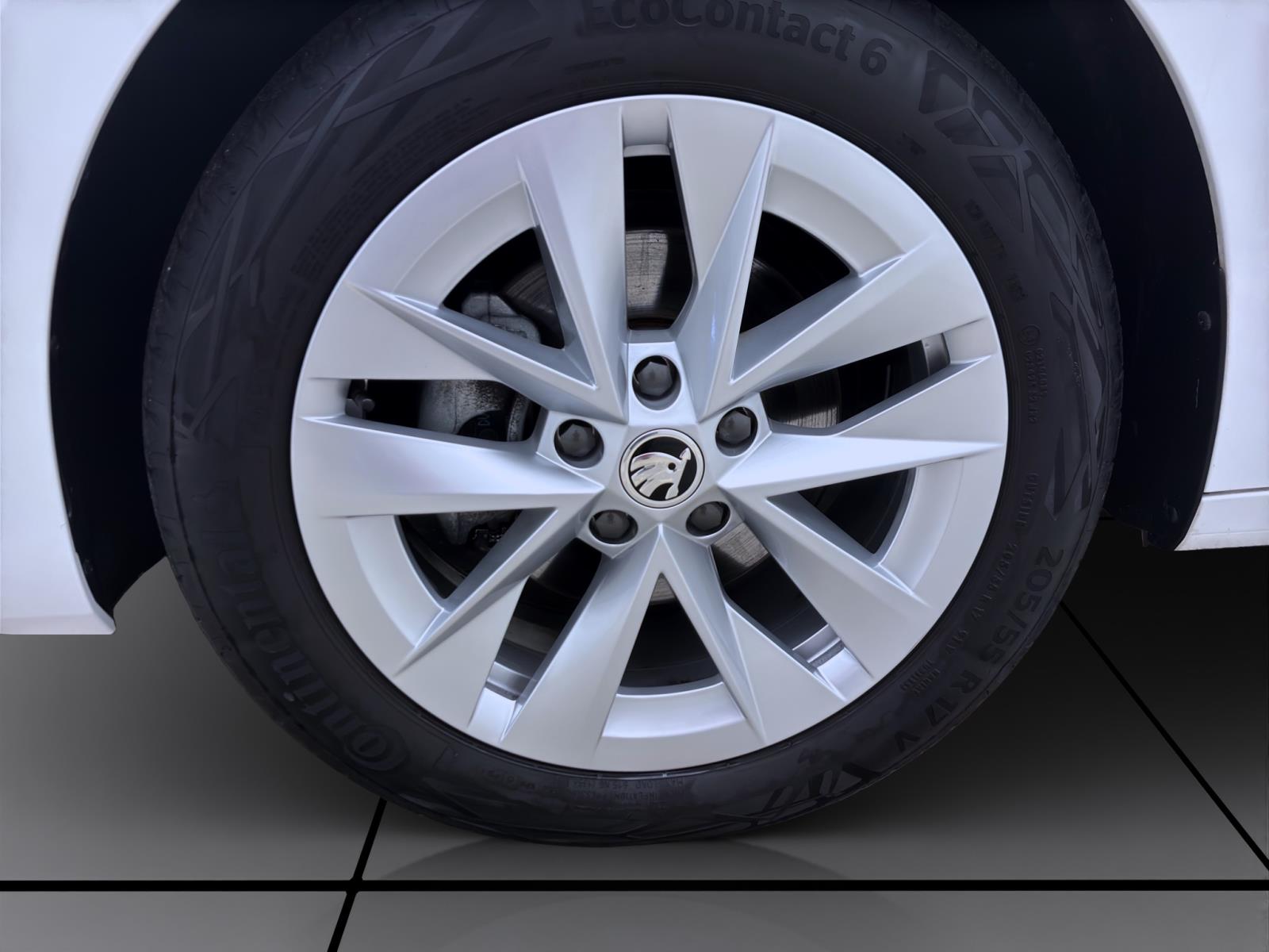 Bild 7: Skoda Octavia Combi 2.0 TDI DSG STYLE AHK NAVI PDC SITZHZG