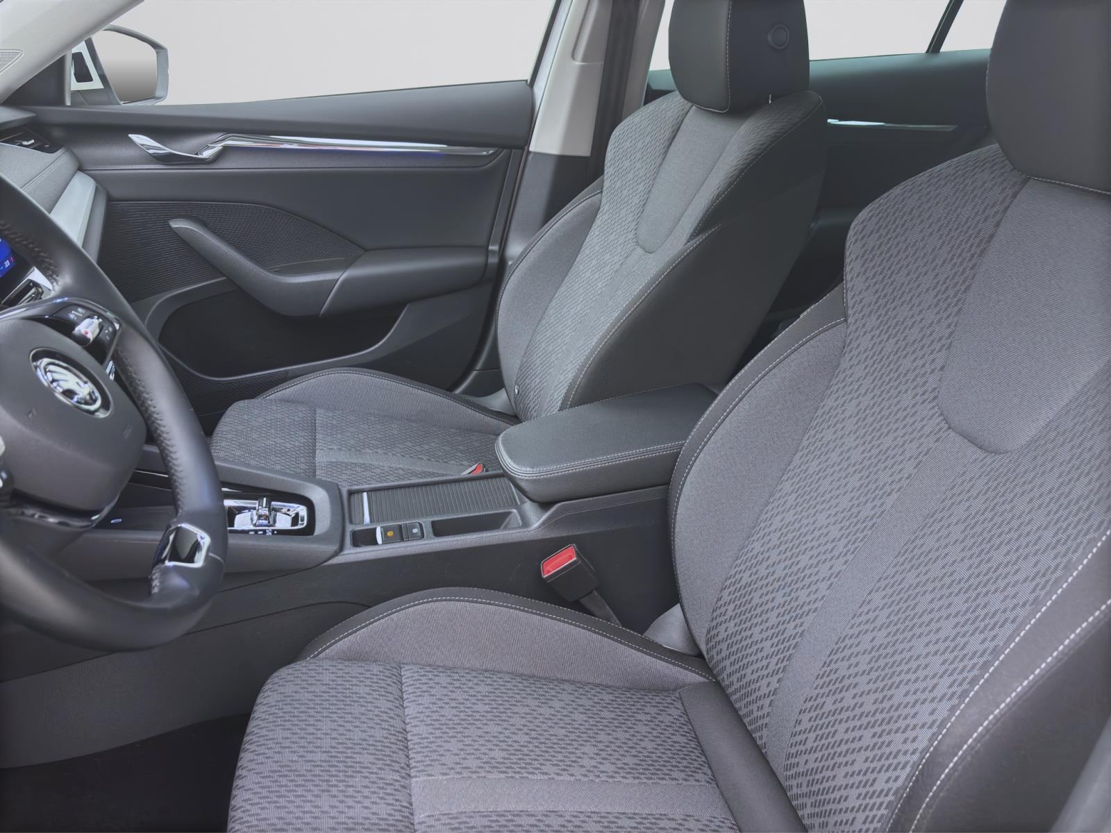 Bild 8: Skoda Octavia Combi 2.0 TDI DSG STYLE AHK NAVI PDC SITZHZG