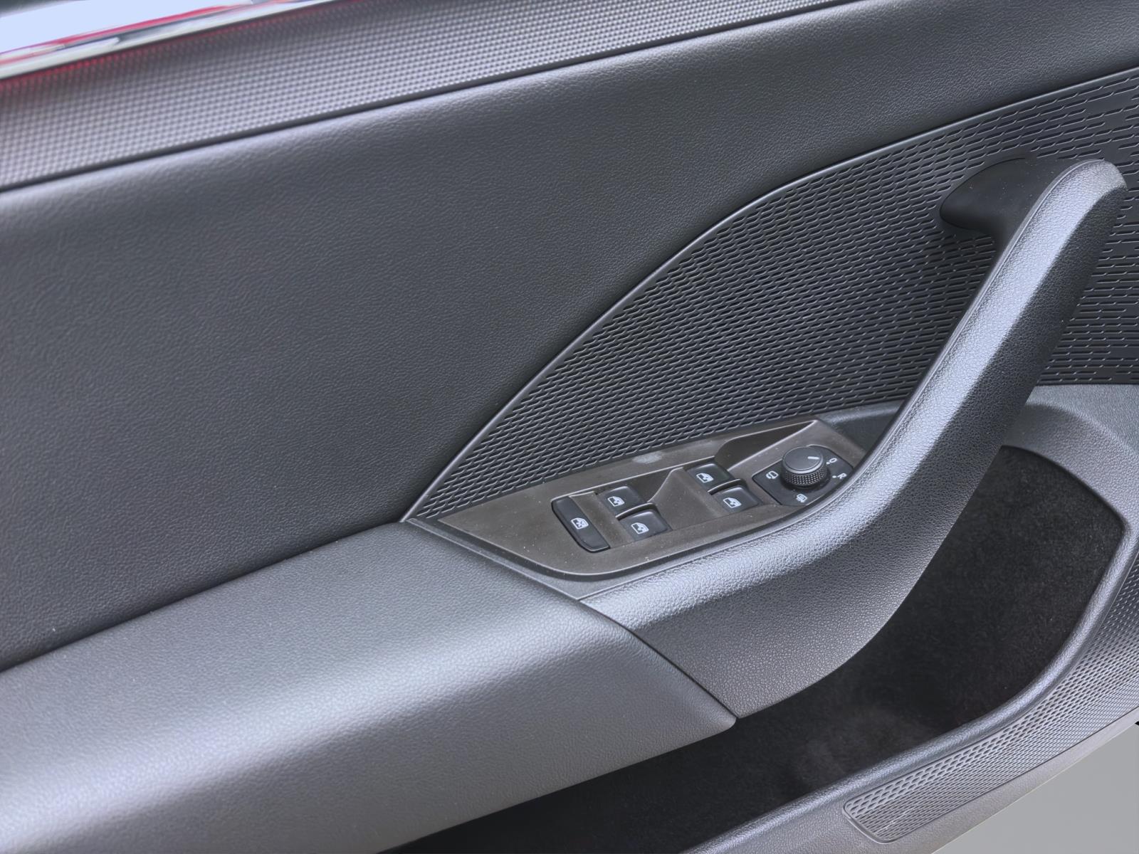 Bild 9: Skoda Octavia Combi 2.0 TDI DSG STYLE AHK NAVI PDC SITZHZG