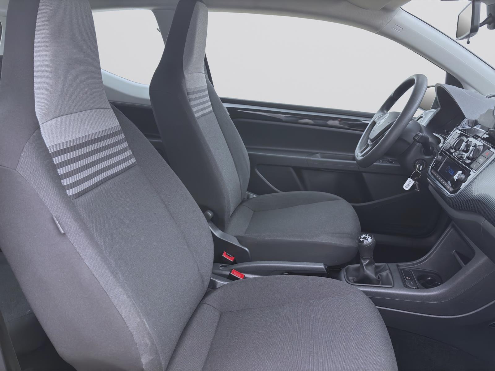 Bild 13: Volkswagen up! 1.0 MPI MOVE UP! SITZHZG LED KLIMA DAB+