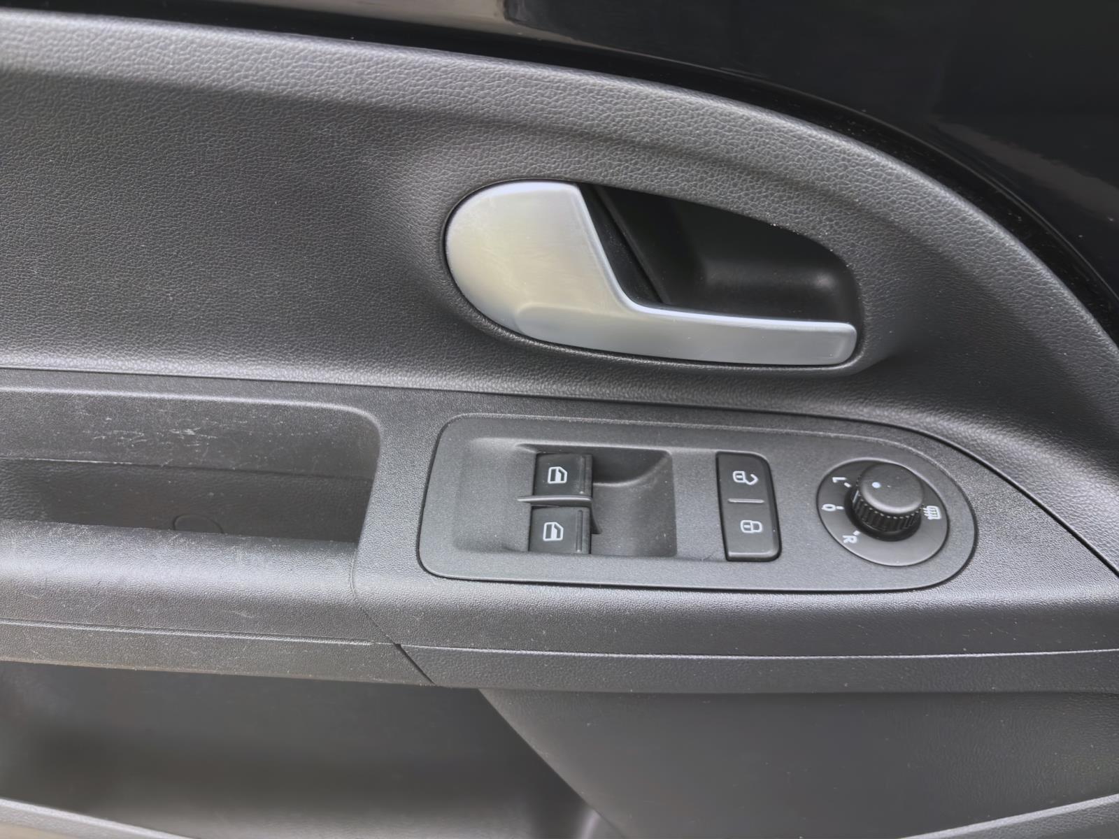 Bild 9: Volkswagen e-up! MAX KAMERA PDC SITZHZG DAB+