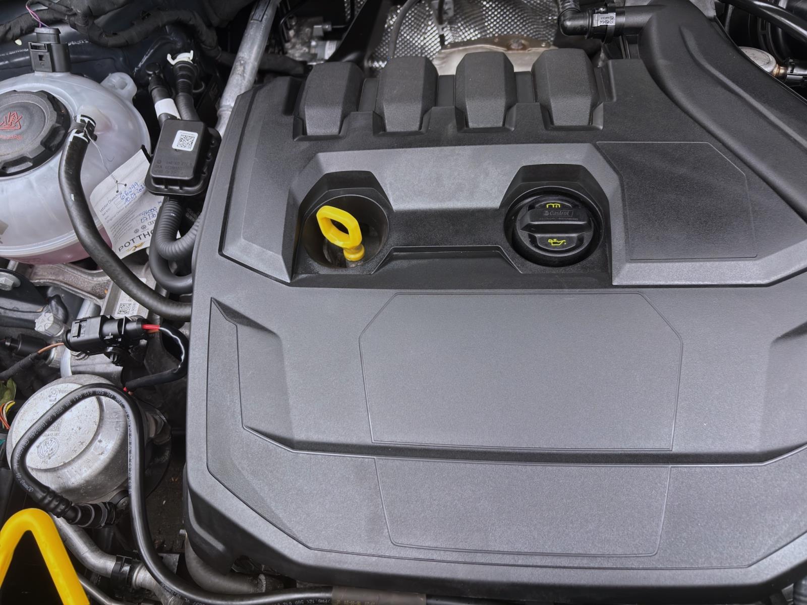 Bild 16: Volkswagen T-Roc 1.5 TSI SPORT NAVI PDC ACC SITZHZG