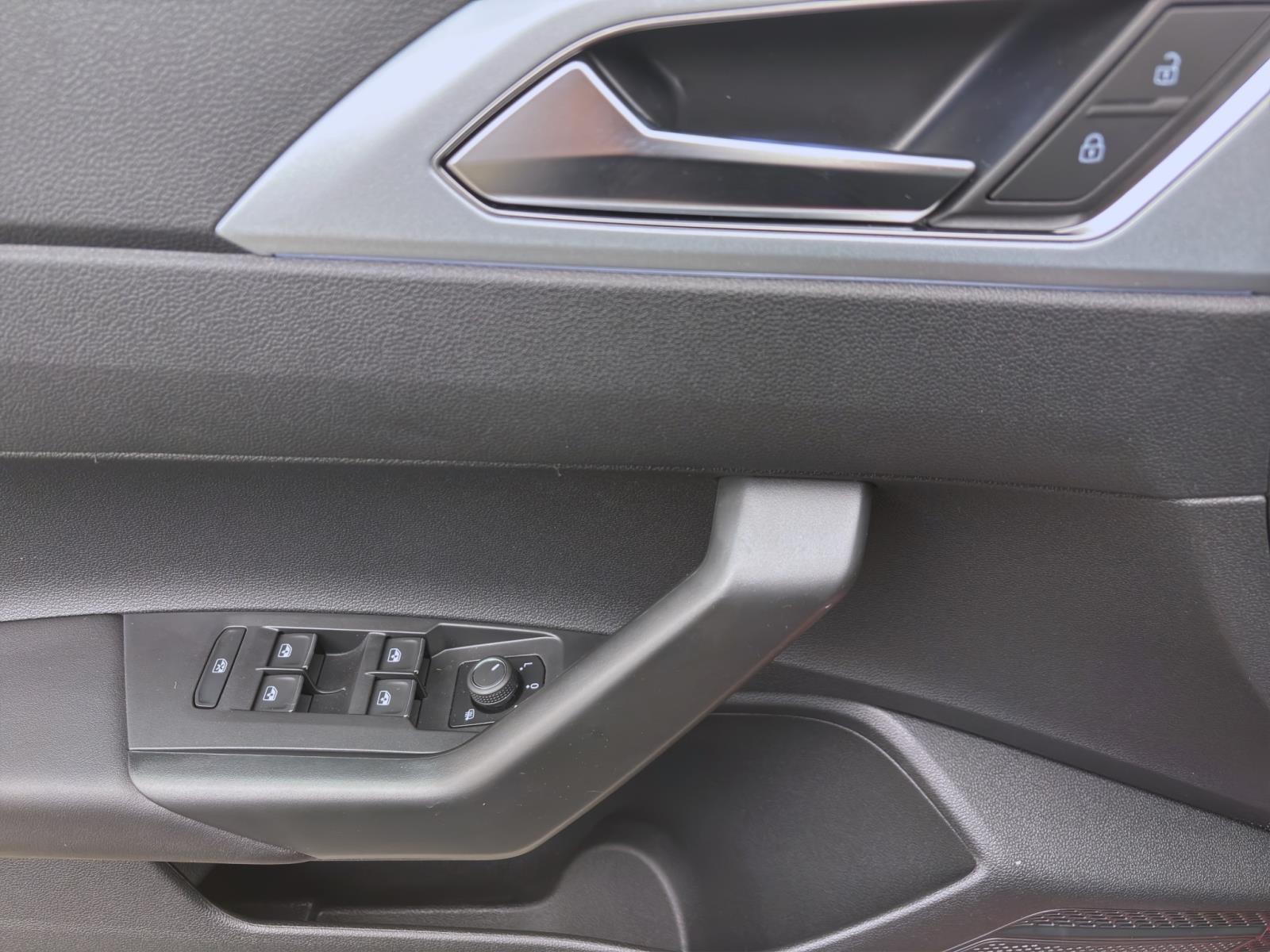 Bild 9: Volkswagen Taigo 1.0 TSI GOAL KLIMA PDC LED SHZG LM16