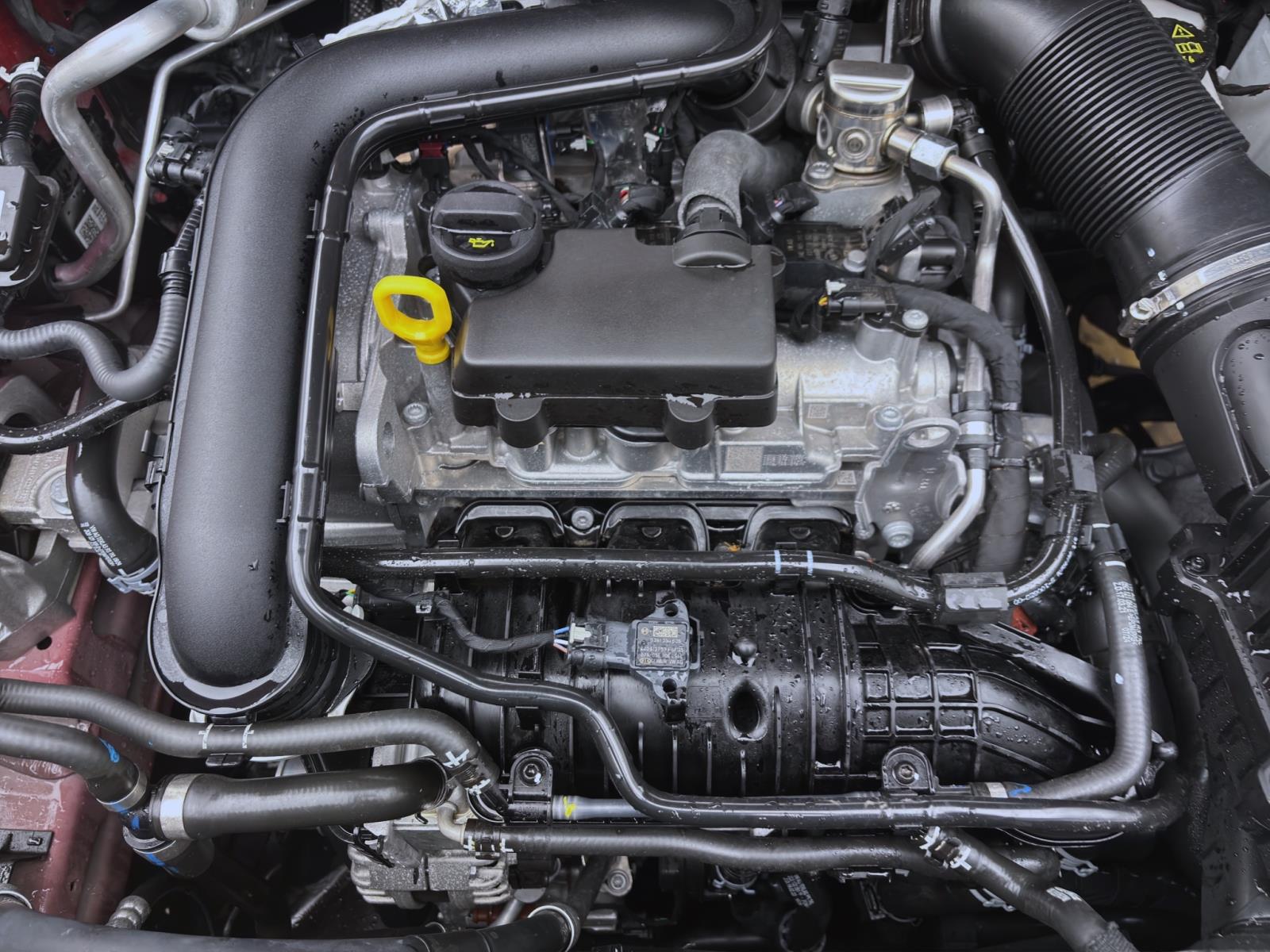 Bild 16: Volkswagen Taigo 1.0 TSI GOAL KLIMA PDC LED SHZG LM16