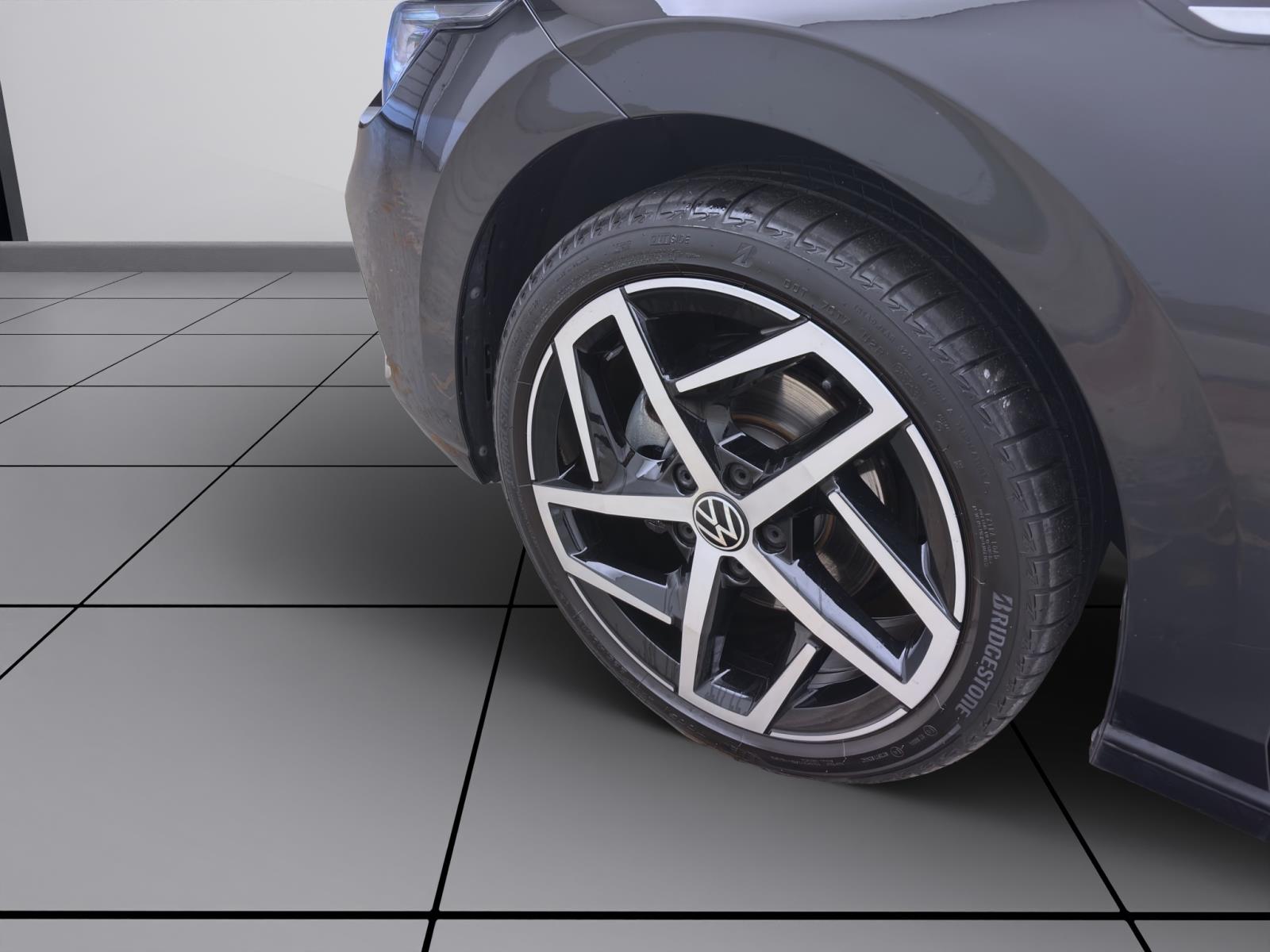 Bild 7: Volkswagen Golf 1.5 TSI STYLE NAVI KLIMA PDC LED