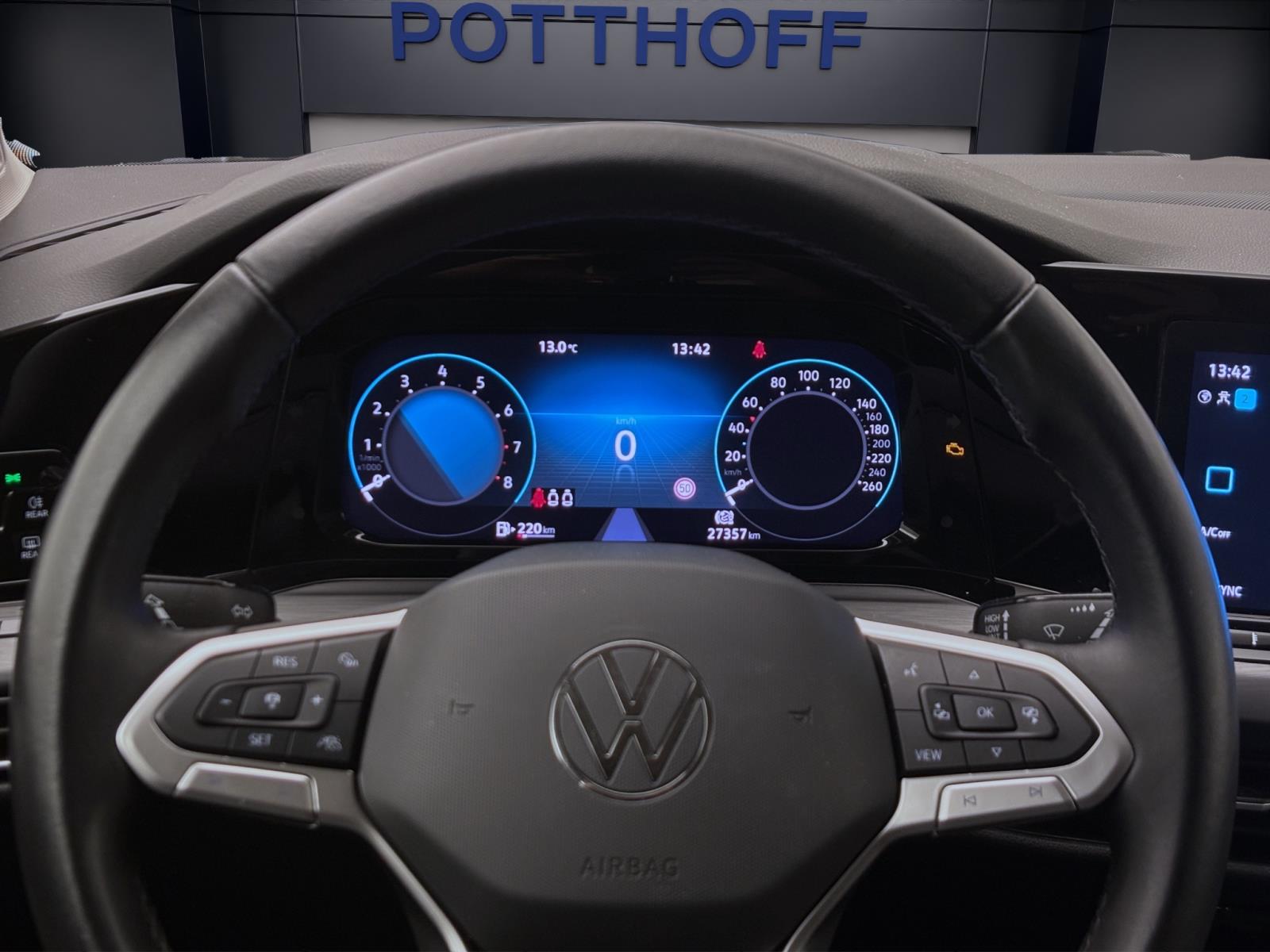 Bild 11: Volkswagen Golf 1.5 TSI STYLE NAVI KLIMA PDC LED