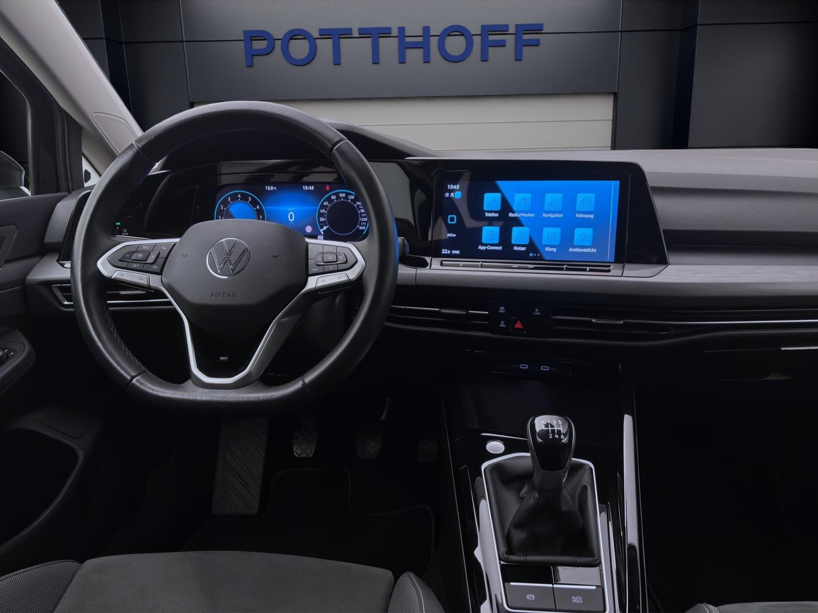 Bild 12: Volkswagen Golf 1.5 TSI STYLE NAVI KLIMA PDC LED