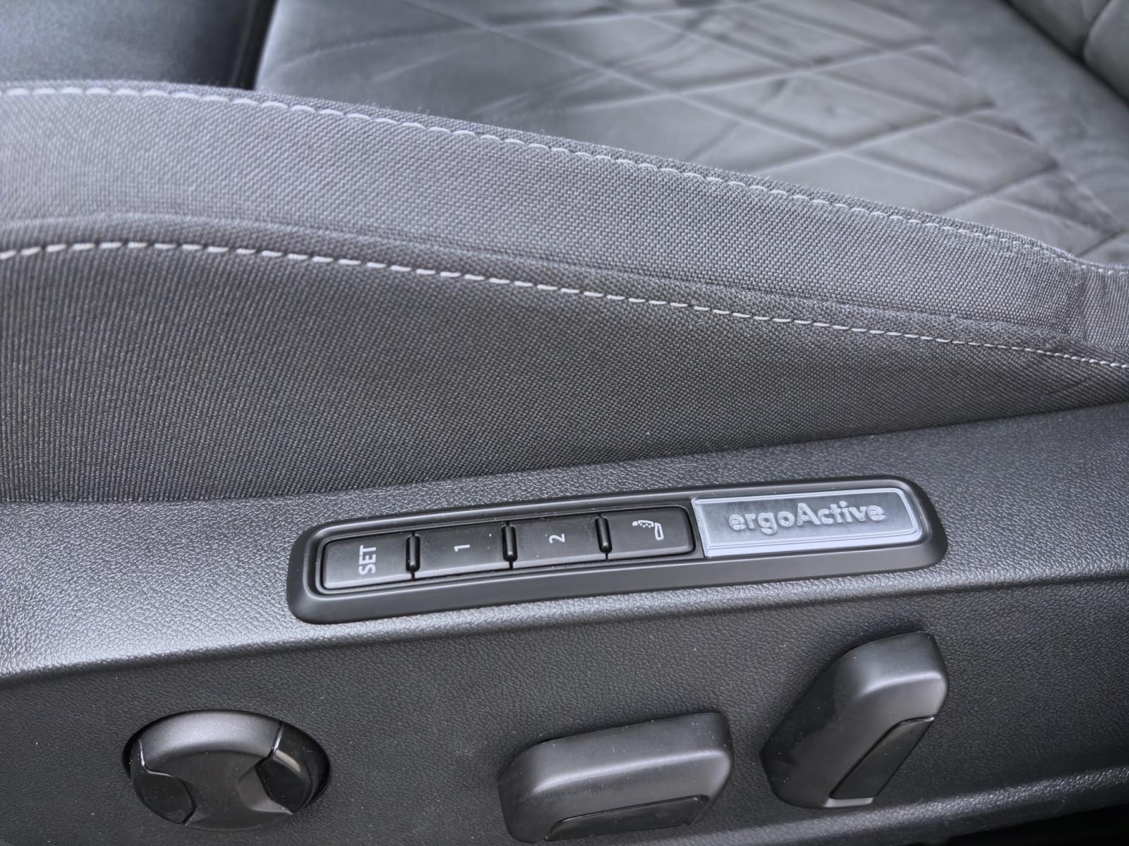 Bild 17: Volkswagen Golf 1.5 TSI STYLE NAVI KLIMA PDC LED