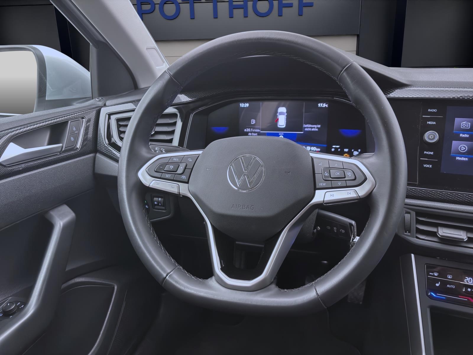 Bild 10: Volkswagen Taigo 1.0 TSI LIFE NAVI PDC LED SITZHZG