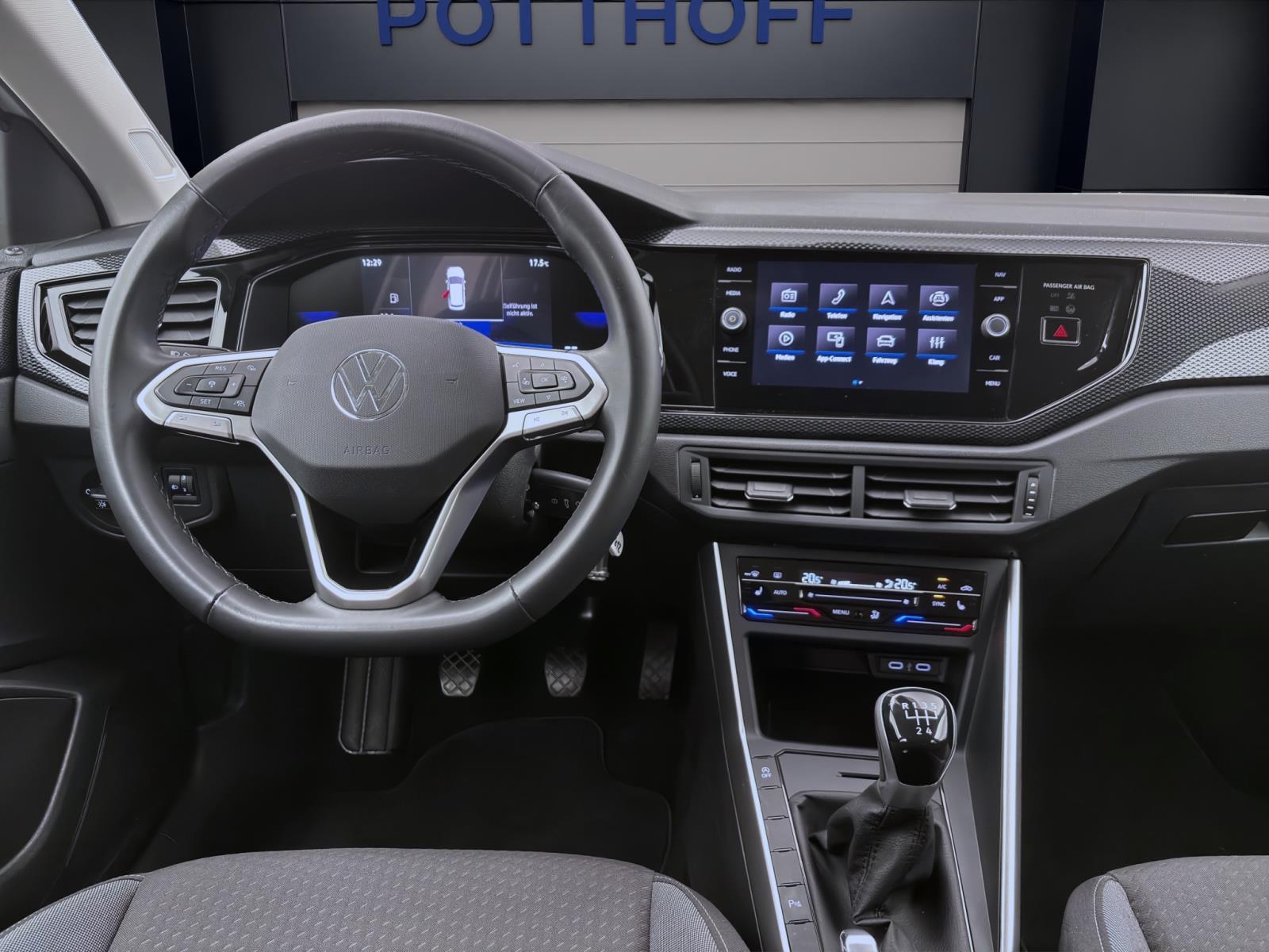 Bild 11: Volkswagen Taigo 1.0 TSI LIFE NAVI PDC LED SITZHZG