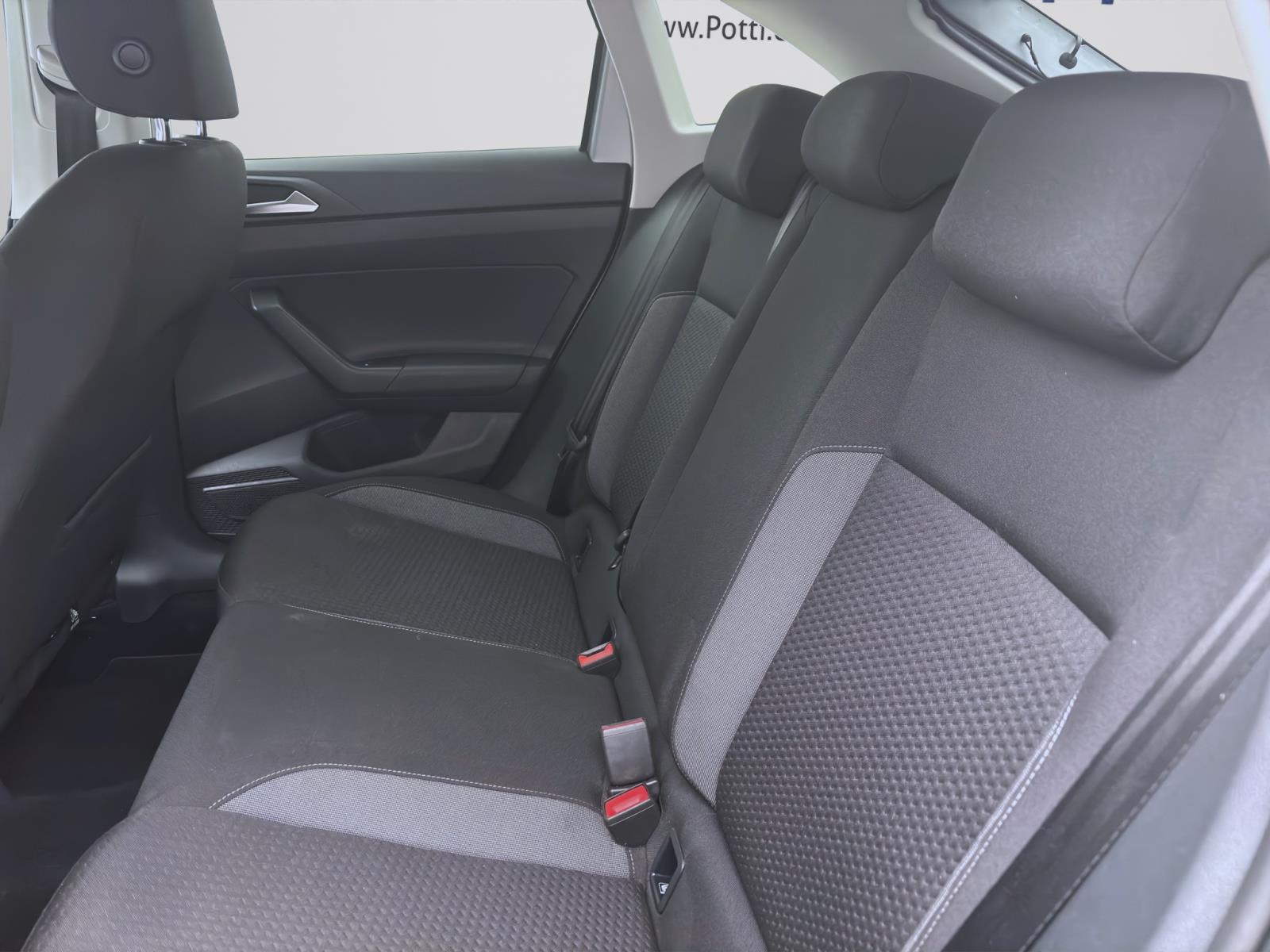 Bild 13: Volkswagen Taigo 1.0 TSI LIFE NAVI PDC LED SITZHZG