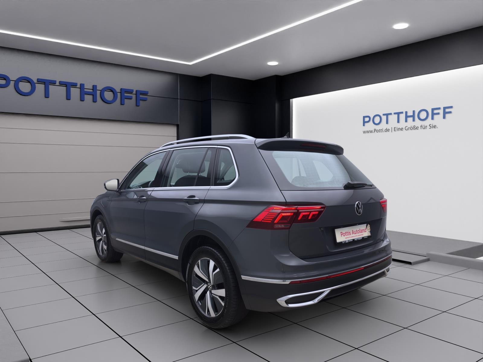 Bild 1: Volkswagen Tiguan 1.4 eTSI DSG ELEGANCE AHK NAVI SITZHZG PDC