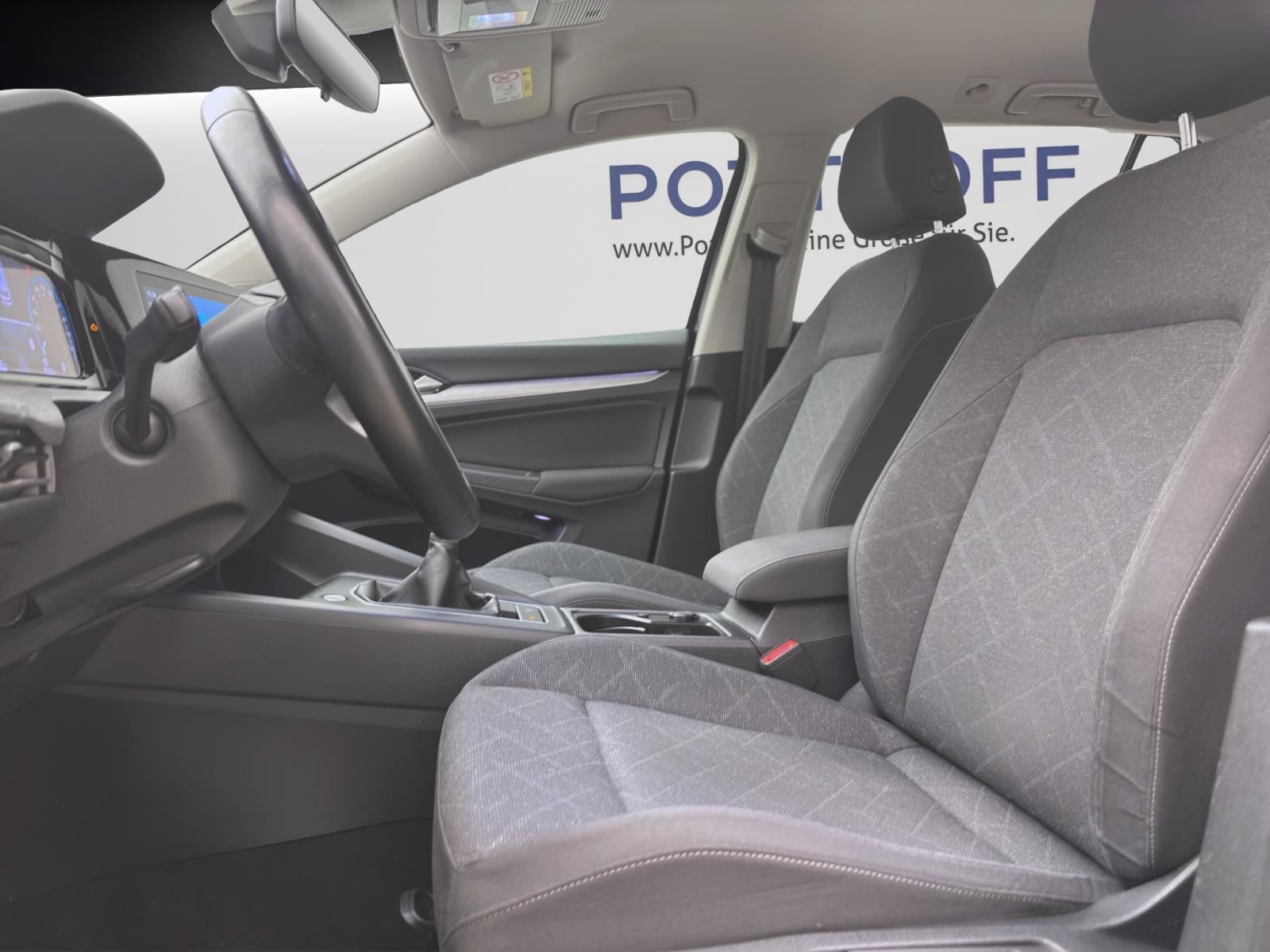 Bild 8: Volkswagen Golf Variant 2.0 TDI LIFE NAVI PDC SITZHZG ACC