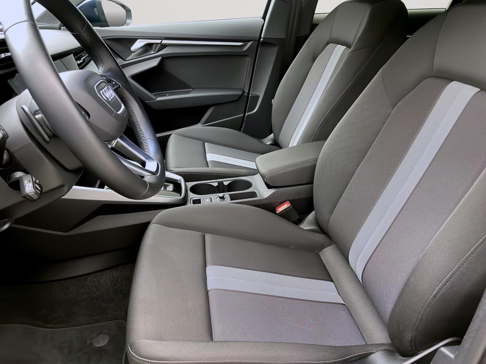 Bild 8: Audi A3 Sportback 40 TFSIe ADVANCED AHK NAVI ACC LED