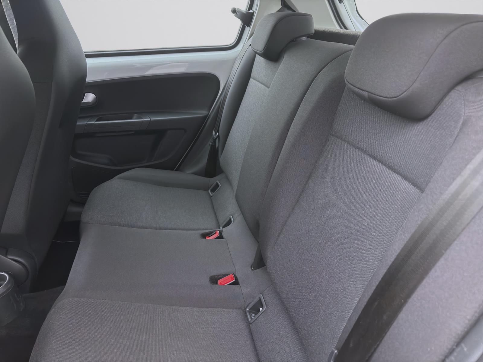 Bild 14: Volkswagen e-up! MOVE UP! KAMERA PDC DAB+