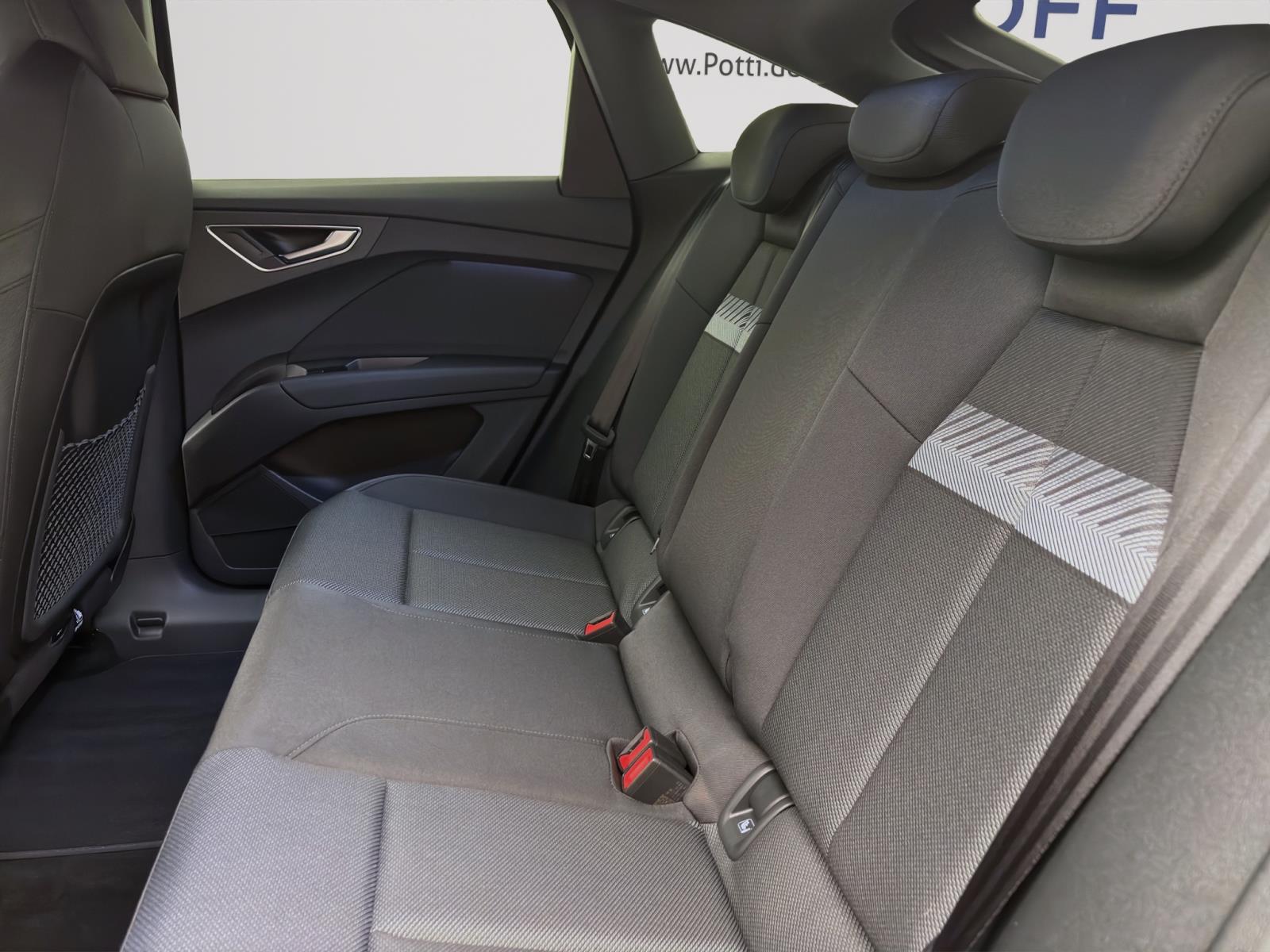 Bild 13: Audi Q4 e-tron Sportback 35 NAVI SHZG LM20 AHK