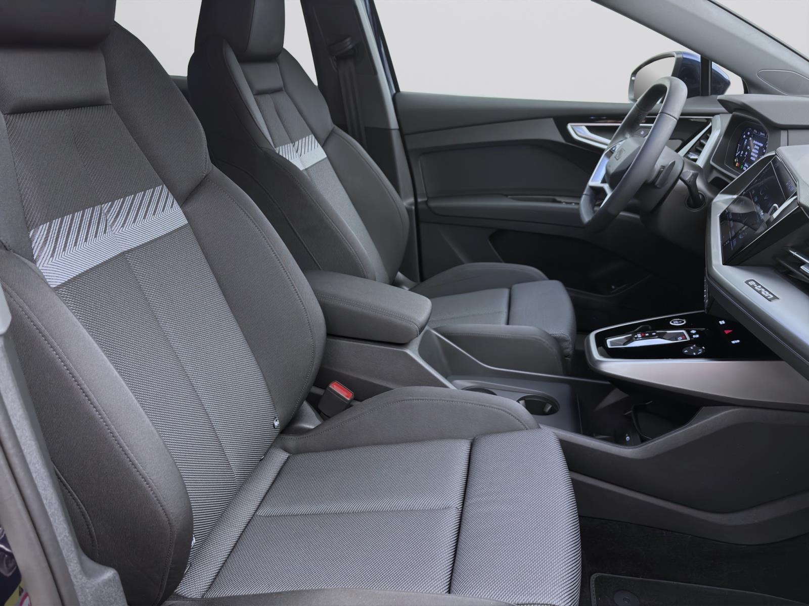 Bild 14: Audi Q4 e-tron Sportback 35 NAVI SHZG LM20 AHK