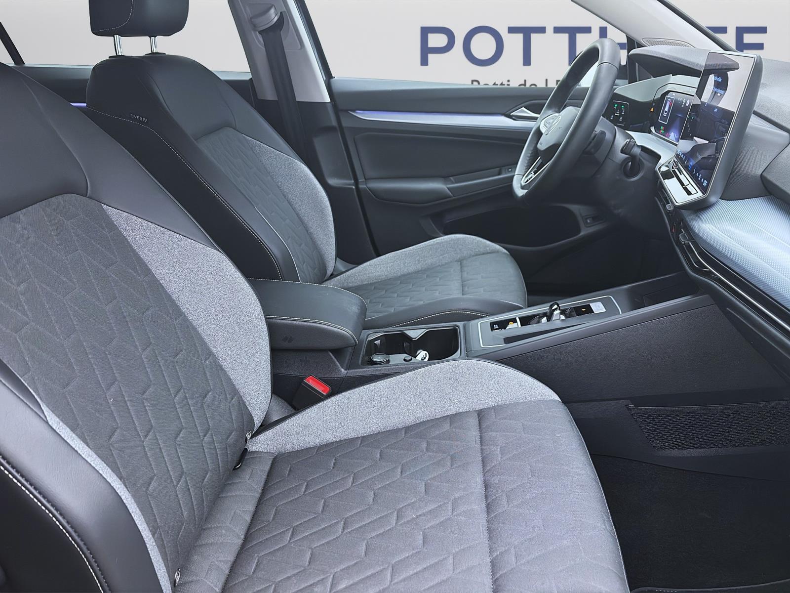 Bild 14: Volkswagen Golf Variant 1.5 eTSI DSG GOAL NAVI PDC LED SITZHZG