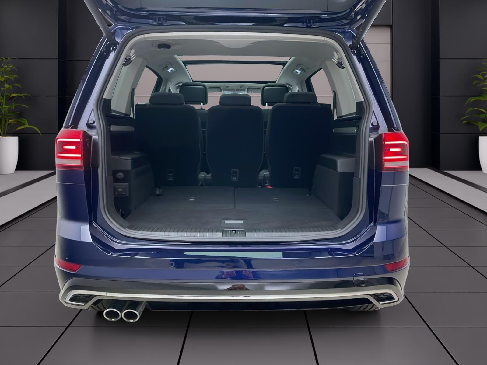 Bild 3: Volkswagen Touran 2.0 TDI DSG HIGHLINE PANO STDHZG AHK PDC