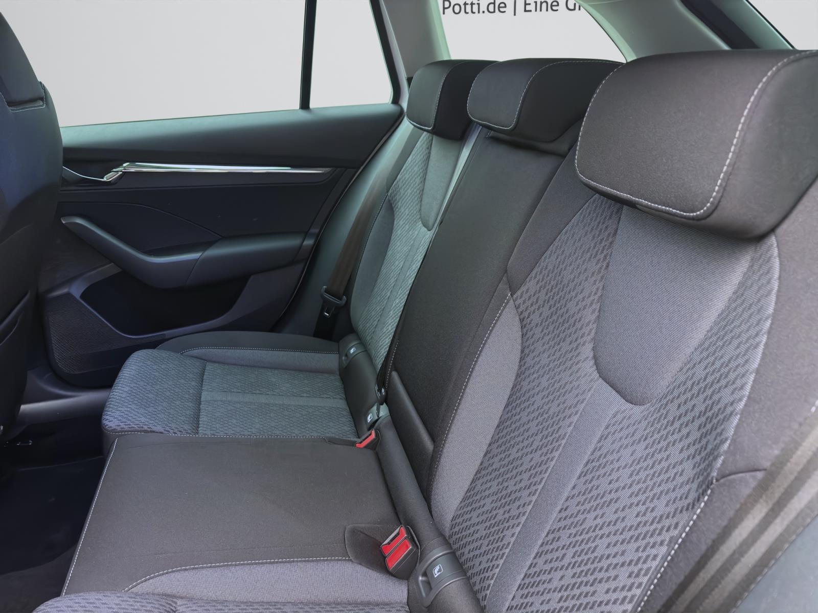 Bild 13: Skoda Octavia Combi 2.0 TDI DSG STYLE NAVI PDC SITZHZG LED