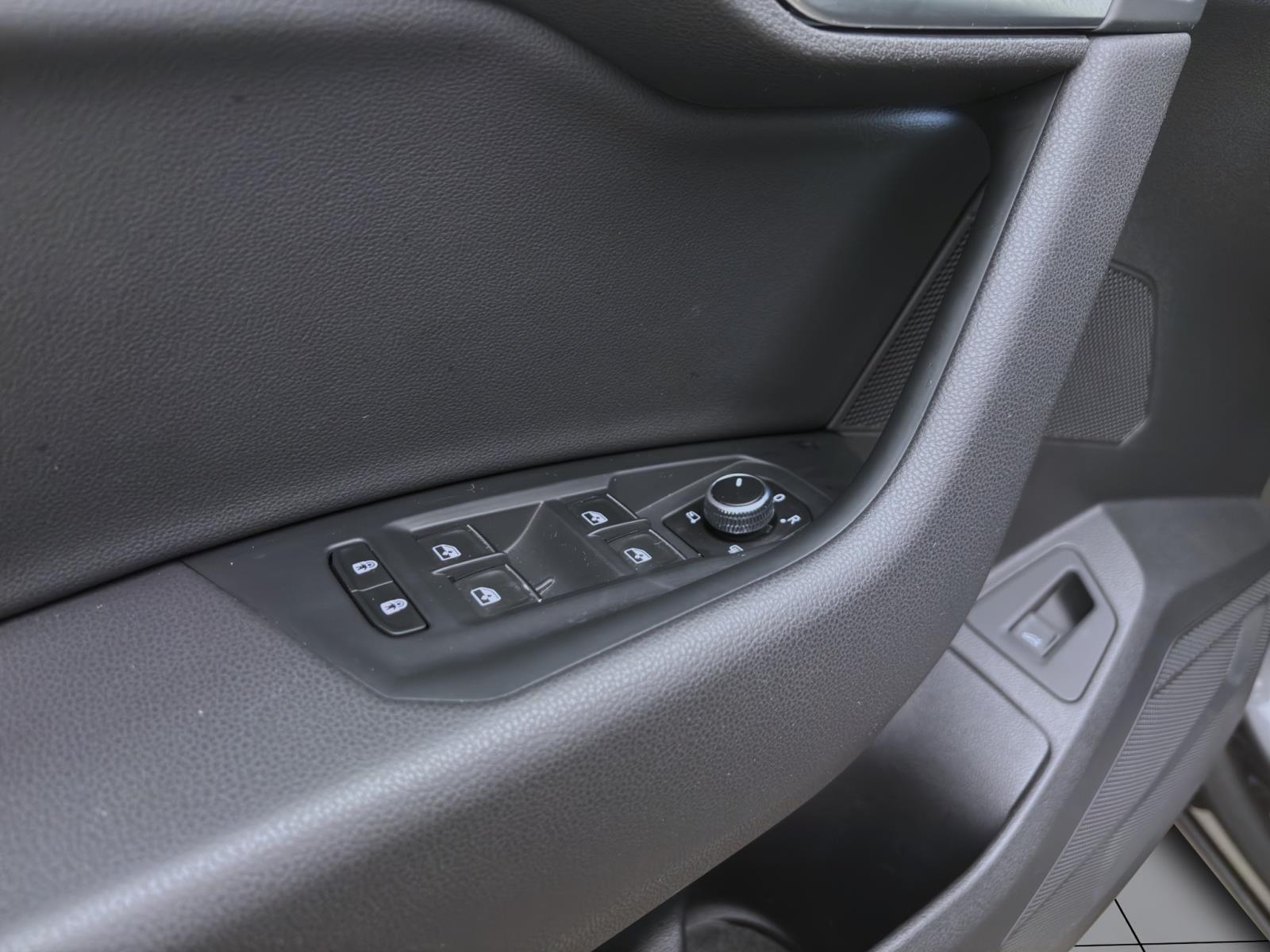 Bild 9: Volkswagen Touareg 3.0 TDI DSG 4M R-LINE AHK IQ.LIGHT KAMERA