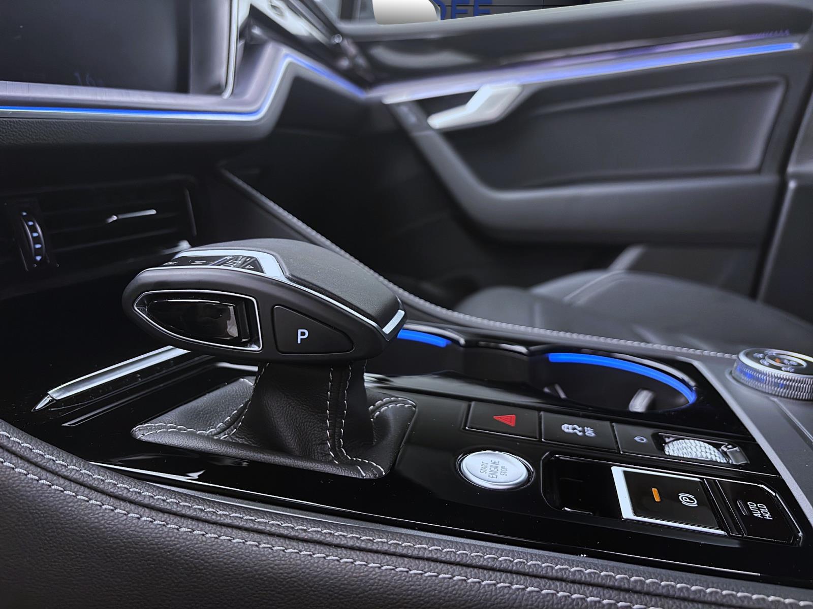 Bild 12: Volkswagen Touareg 3.0 TDI DSG 4M R-LINE AHK IQ.LIGHT KAMERA