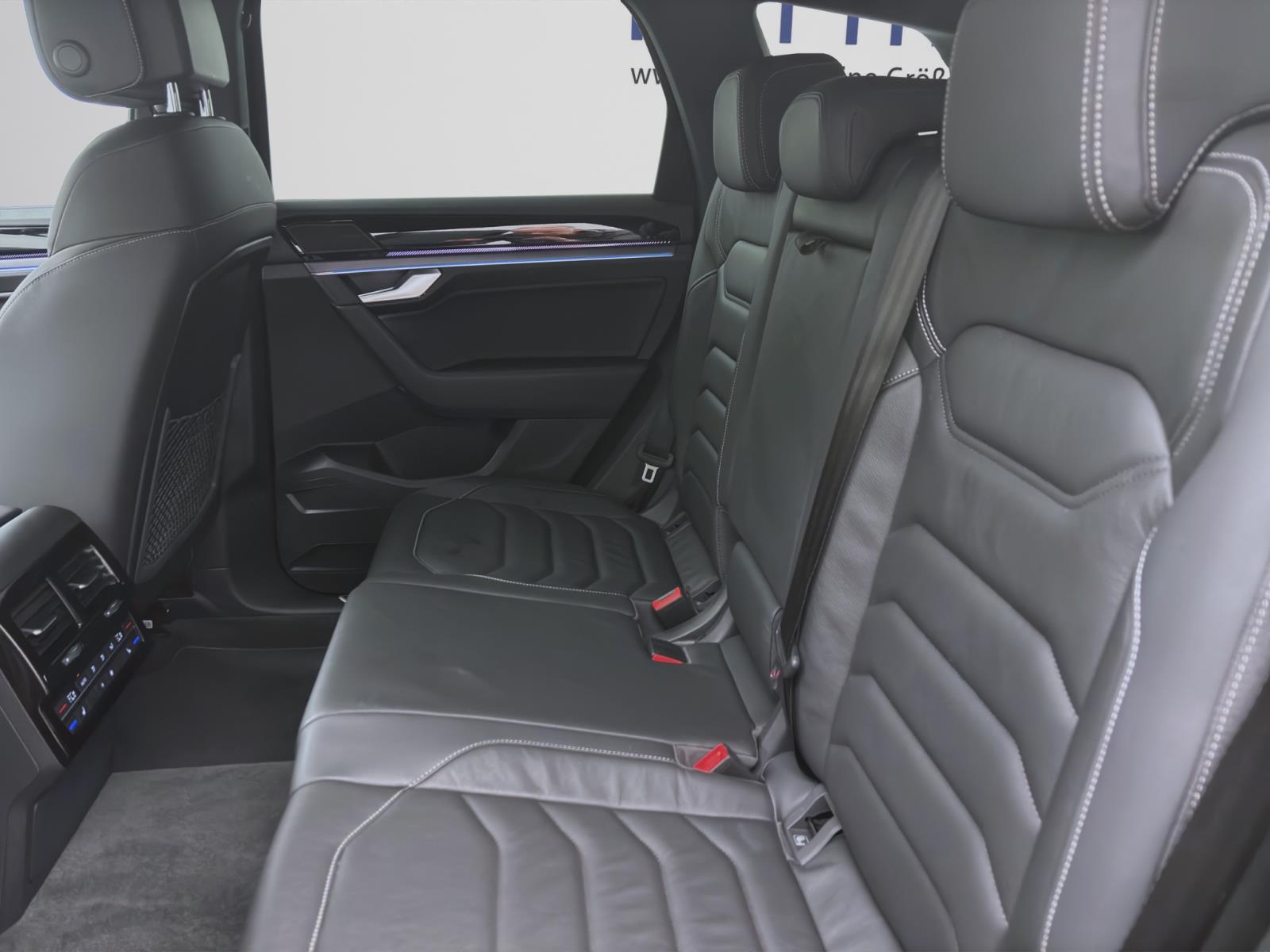 Bild 13: Volkswagen Touareg 3.0 TDI DSG 4M R-LINE AHK IQ.LIGHT KAMERA