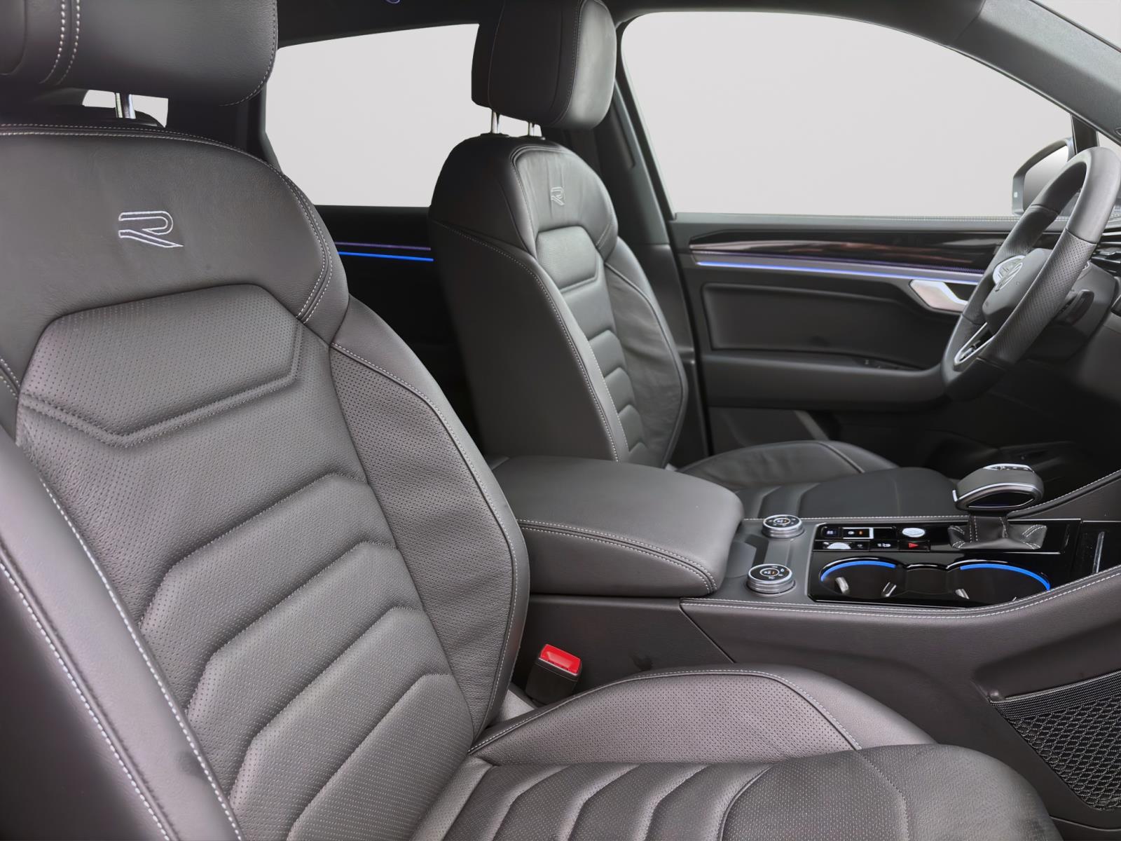 Bild 14: Volkswagen Touareg 3.0 TDI DSG 4M R-LINE AHK IQ.LIGHT KAMERA