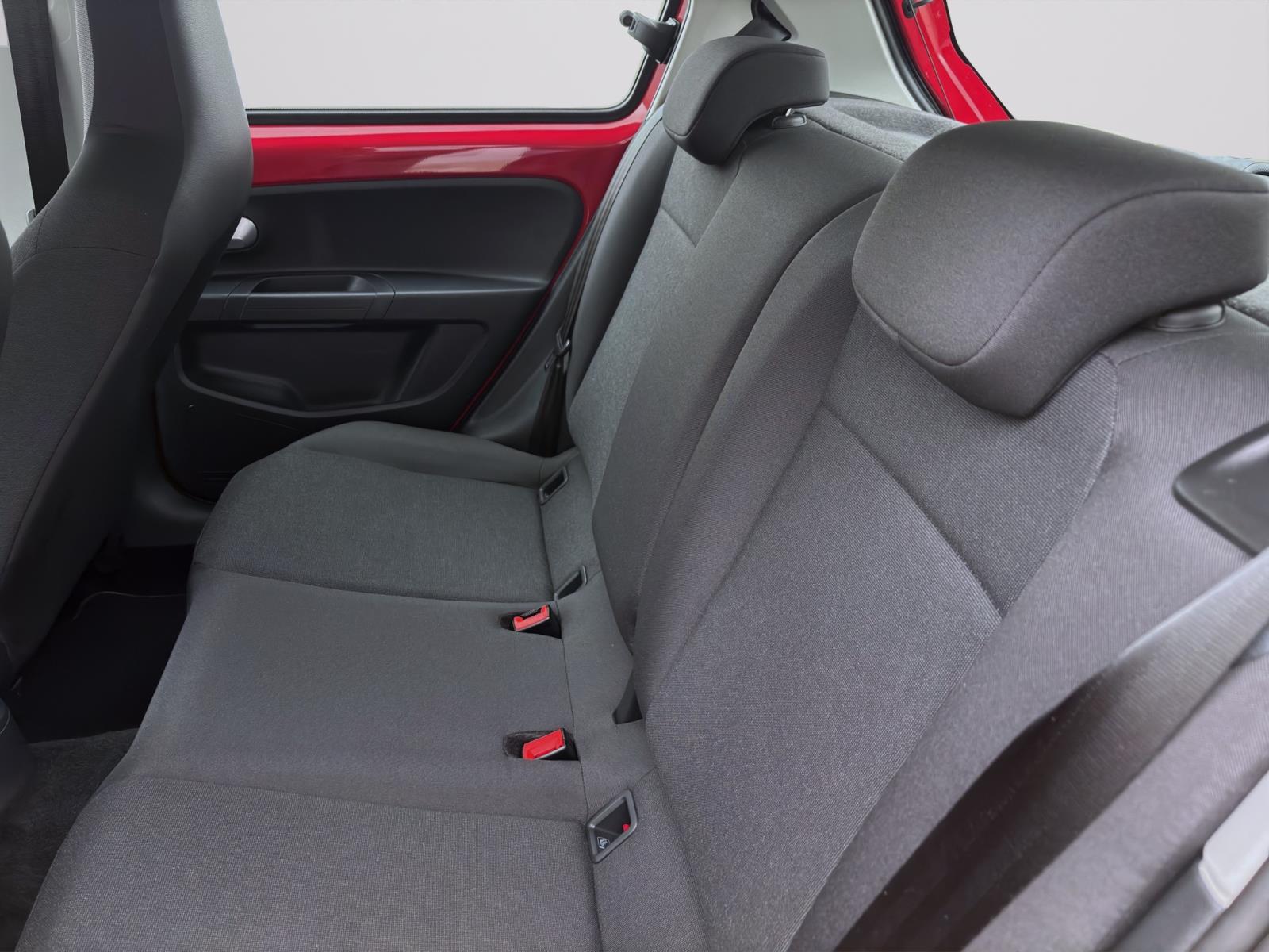 Bild 14: Volkswagen e-up! MOVE UP! KLIMA BLUETOOTH DAB+