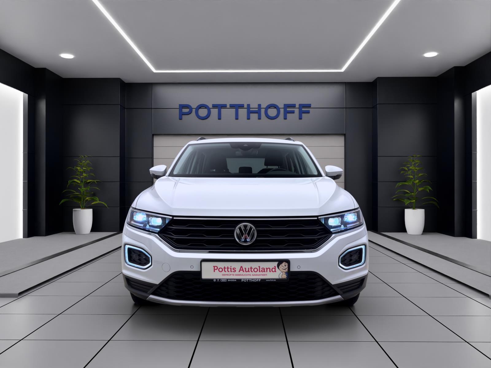 Bild 6: Volkswagen T-Roc 1.5 TSI STYLE PDC SITZHZG KLIMA LED