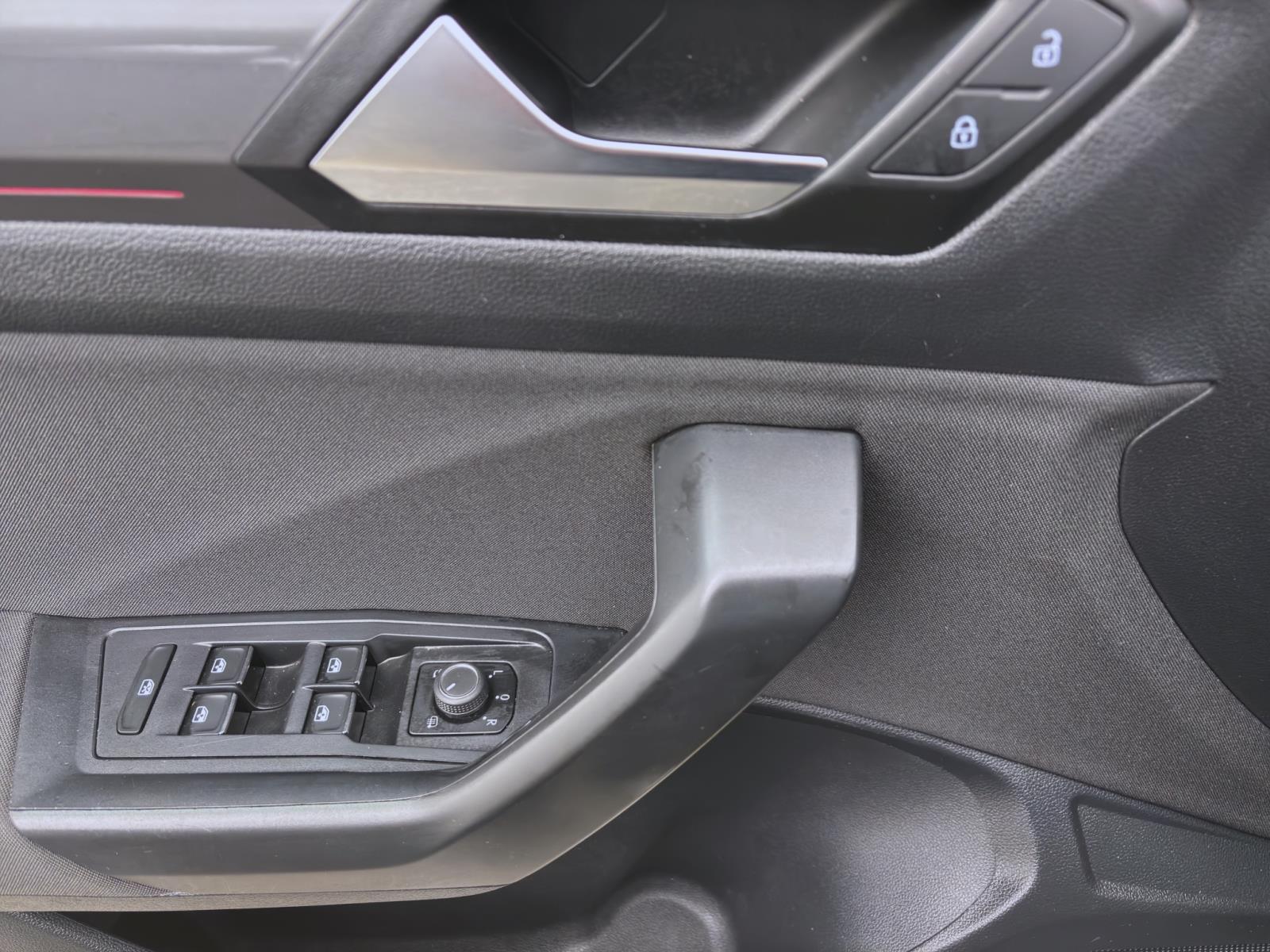 Bild 9: Volkswagen T-Roc 1.5 TSI DSG SPORT NAVI AHK KLIMA PDC