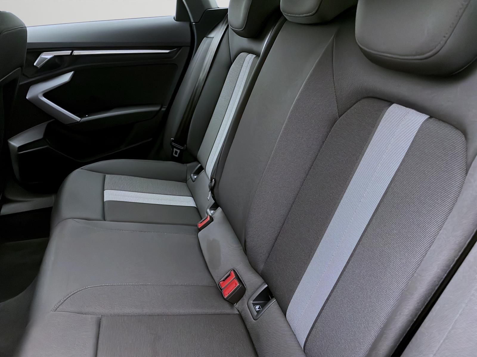 Bild 13: Audi A3 Sportback 30 TDI ADVANCED AHK NAVI LED SITZHZG