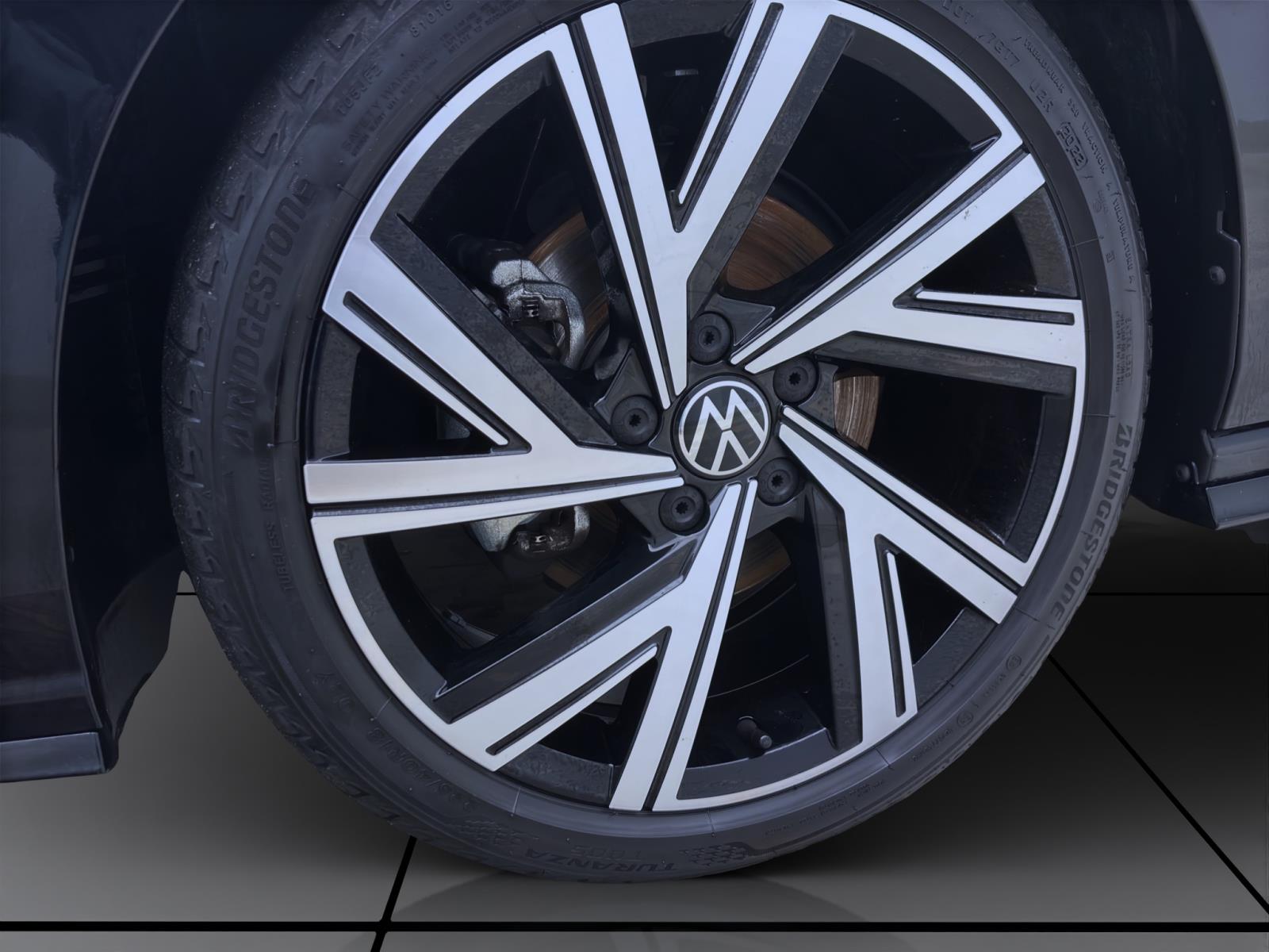 Bild 7: Volkswagen Golf 1.5 TSI R-LINE PDC IQ.LIGHT LED KLIMA