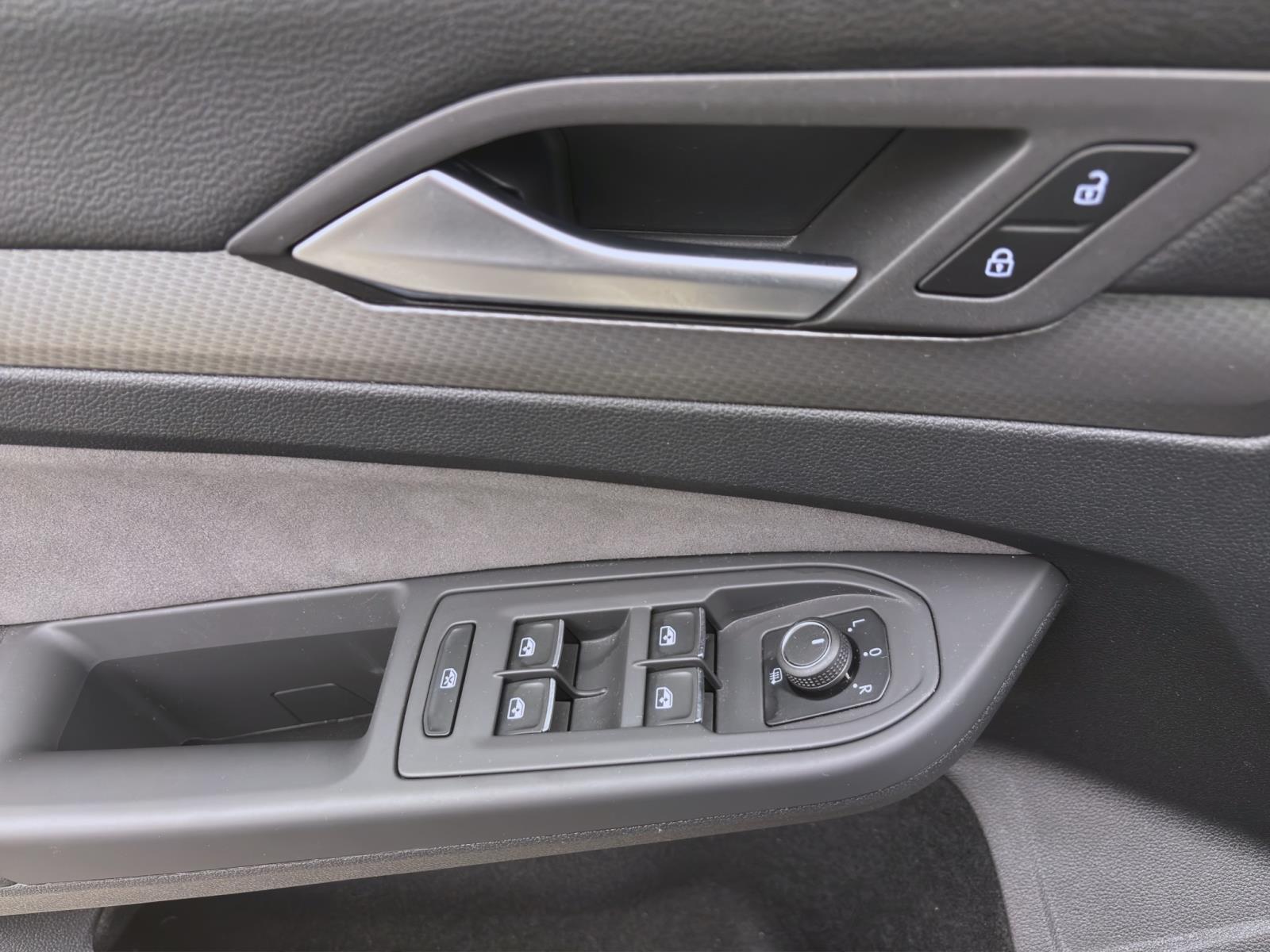 Bild 9: Volkswagen Golf Variant 2.0 TDI DSG 4M ALLTRACK AHK NAVI LED+ ACC