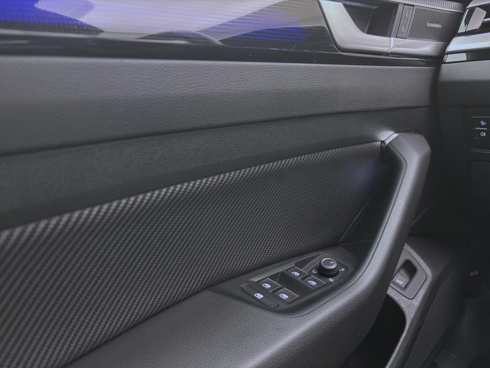 Bild 9: Volkswagen Arteon 2.0 TSI DSG 4M R PANO AHK IQ.LIGHT KAMERA