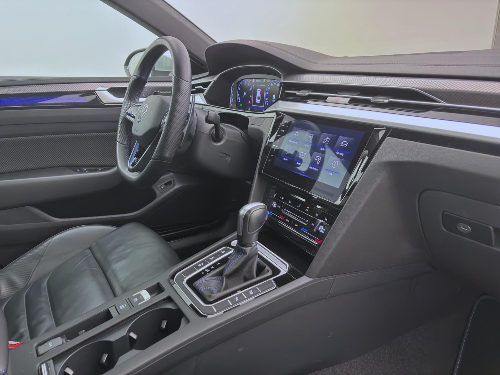 Bild 18: Volkswagen Arteon 2.0 TSI DSG 4M R PANO AHK IQ.LIGHT KAMERA