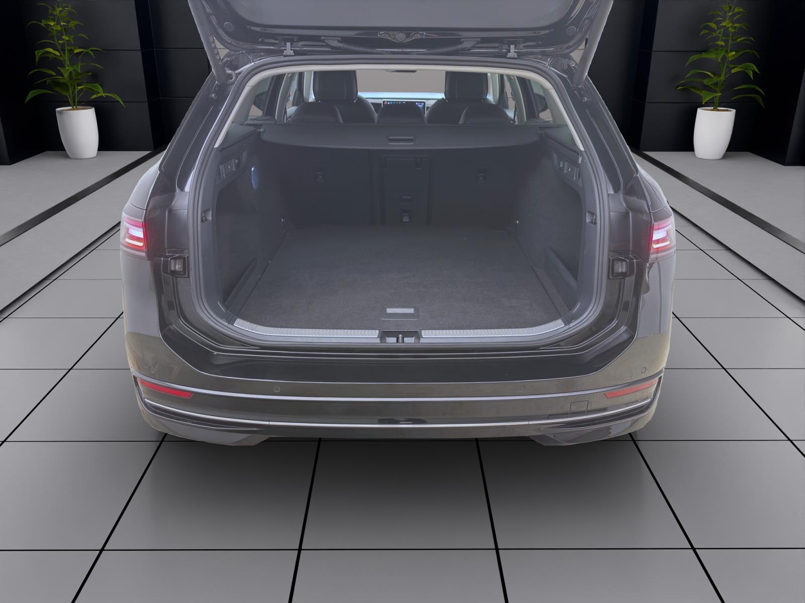 Bild 3: Volkswagen Passat Variant 2.0 TDI DSG ELEGANCE NAVI AHK KAMERA PDC