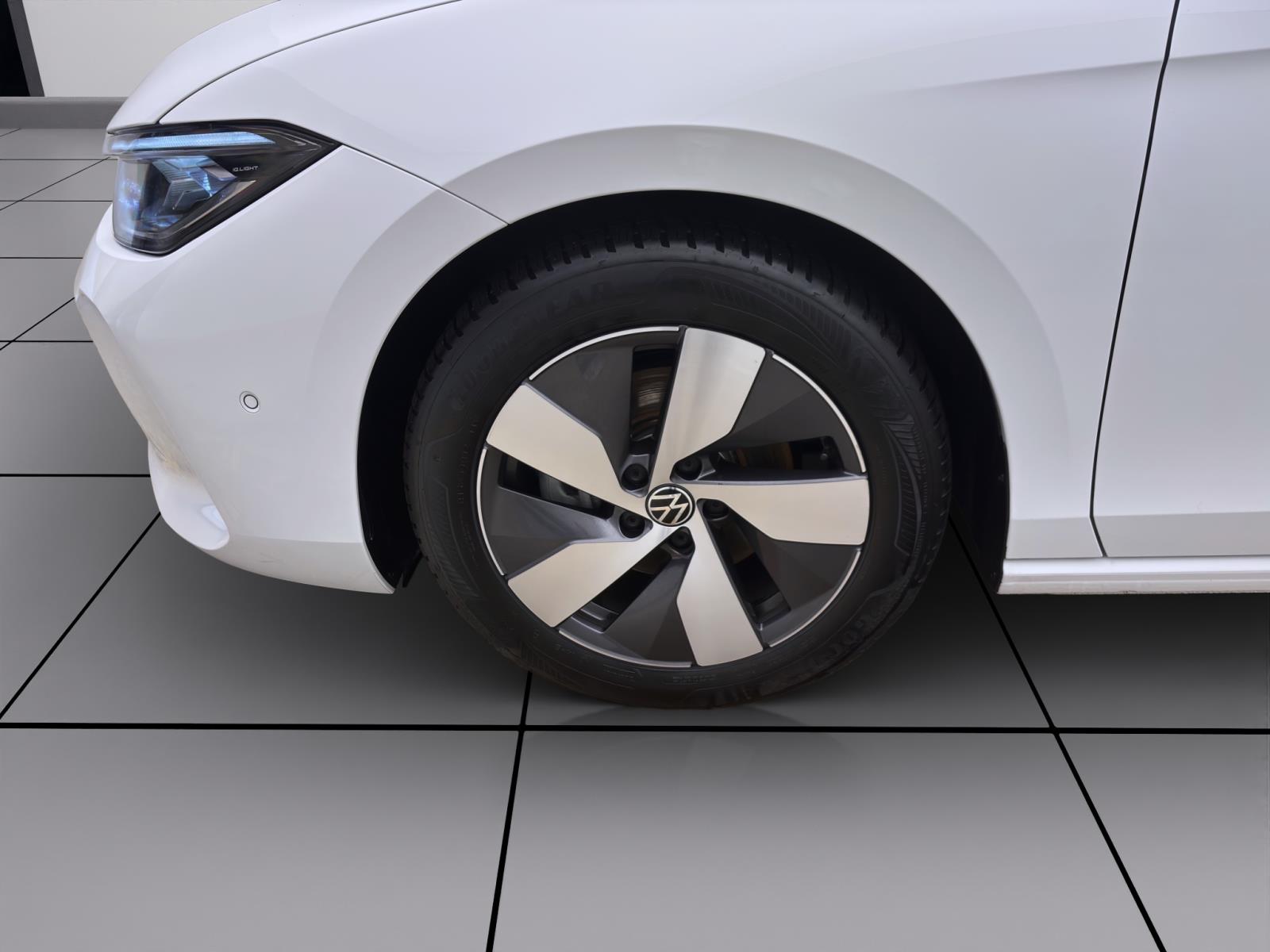 Bild 7: Volkswagen Passat Variant 2.0 TDI DSG ELEGANCE NAVI AHK KAMERA PDC