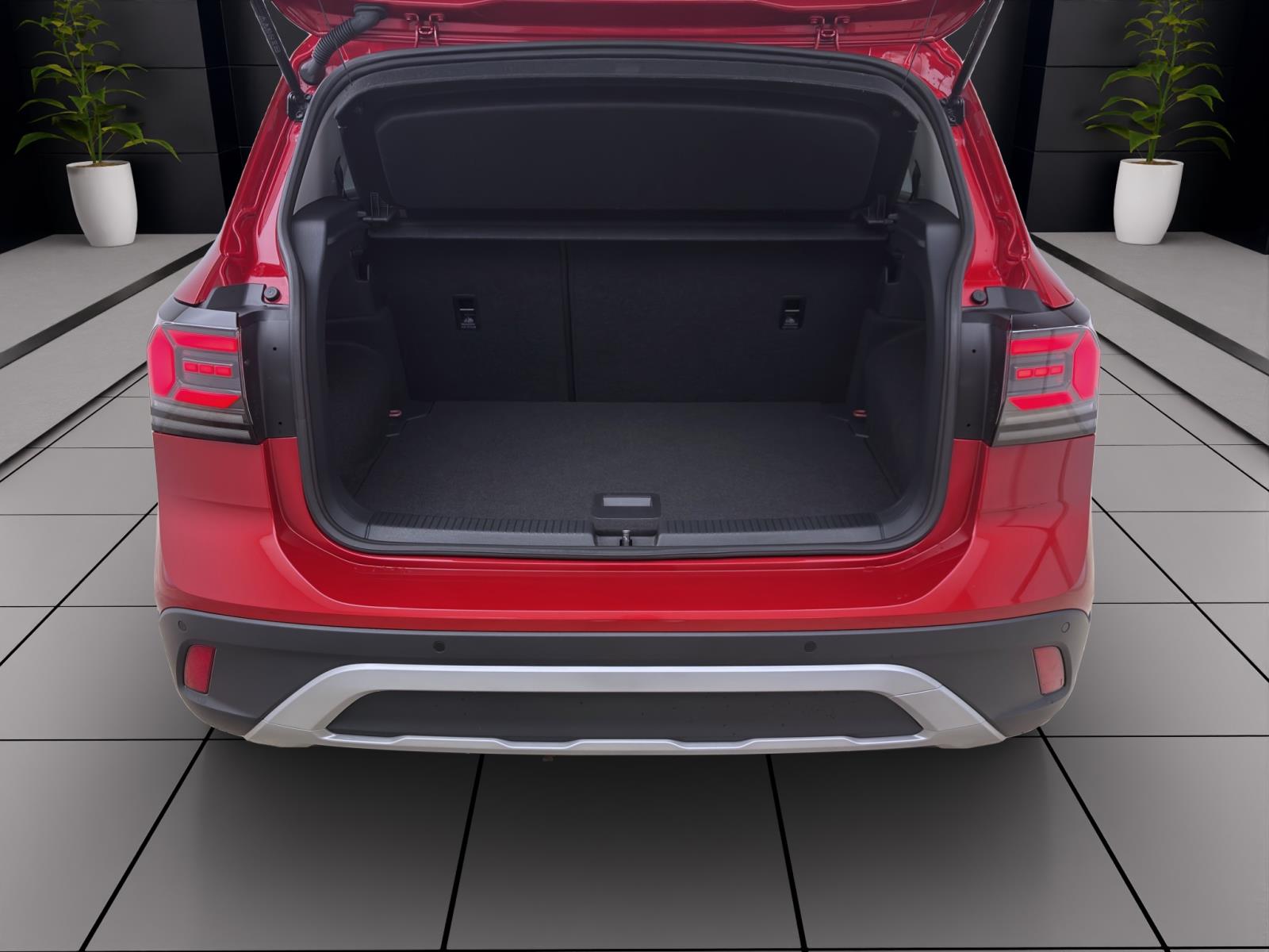 Bild 3: Volkswagen T-Cross 1.0 TSI LIFE AHK PDC SITZHZG LED