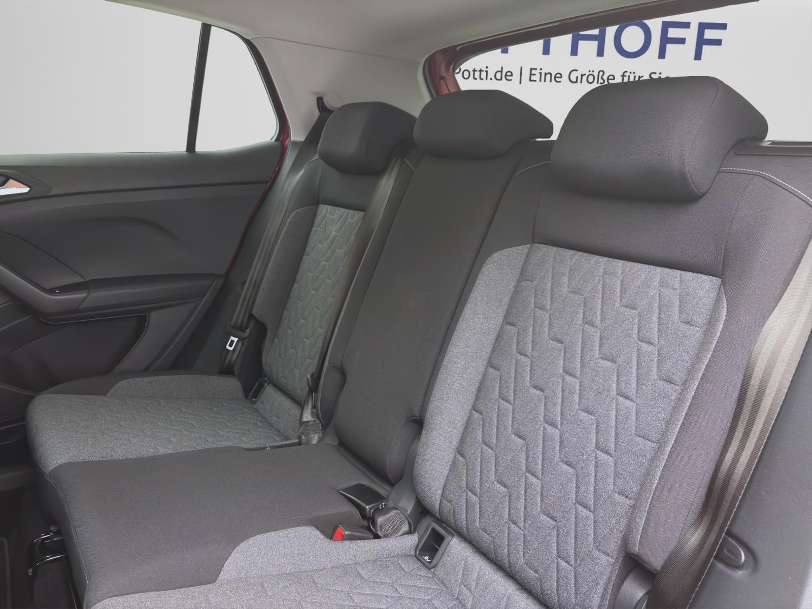 Bild 14: Volkswagen T-Cross 1.0 TSI LIFE AHK PDC SITZHZG LED