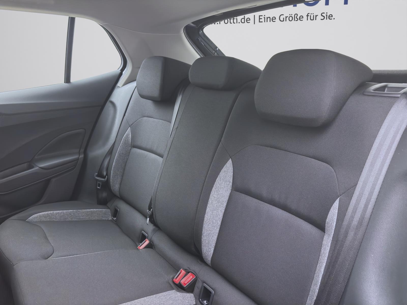 Bild 14: Skoda Fabia 1.0 MPI ESSENCE PDC LED KLIMA