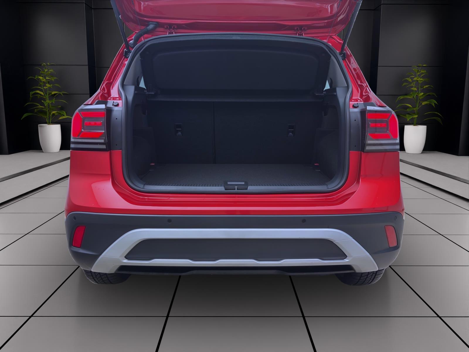 Bild 3: Volkswagen T-Cross 1.0 TSI LIFE NAVI PED SITZHZG LED