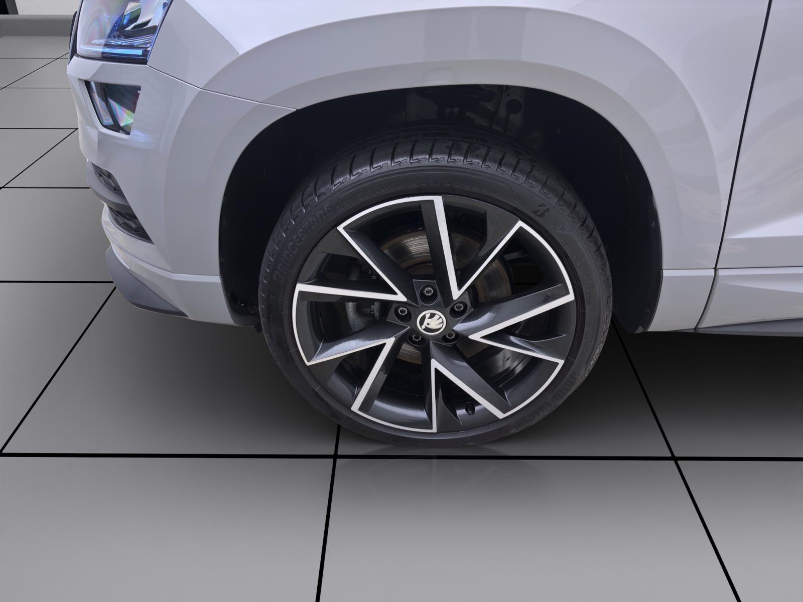 Bild 7: Skoda Karoq 1.5 TSI DSG SPORTLINE PANO NAVI PDC ACC