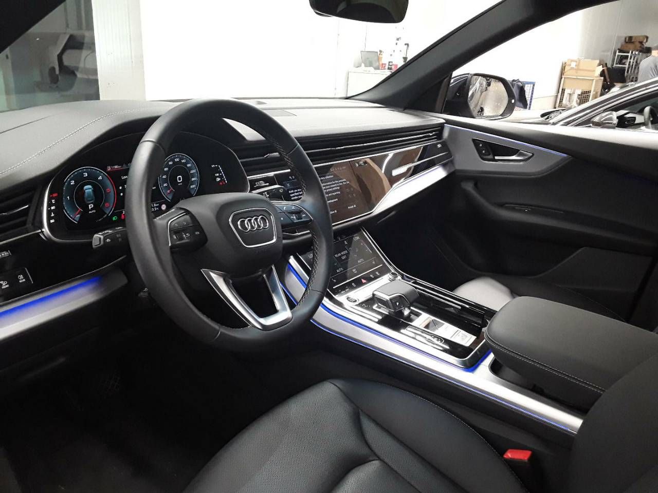Bild 2: Audi Q8 50 TDI Q S LINE PANO AHK MATRIX NAVI+ PDC