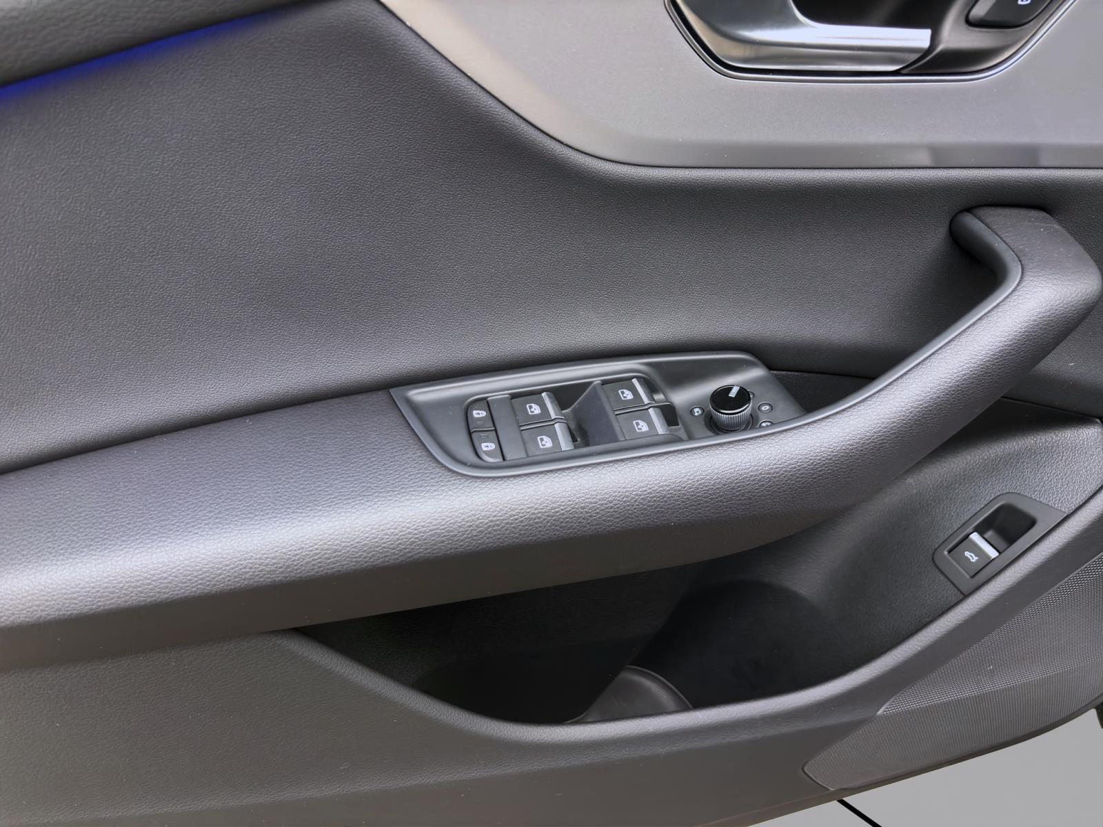 Bild 9: Audi Q8 50 TDI Q S LINE PANO AHK MATRIX NAVI+ PDC