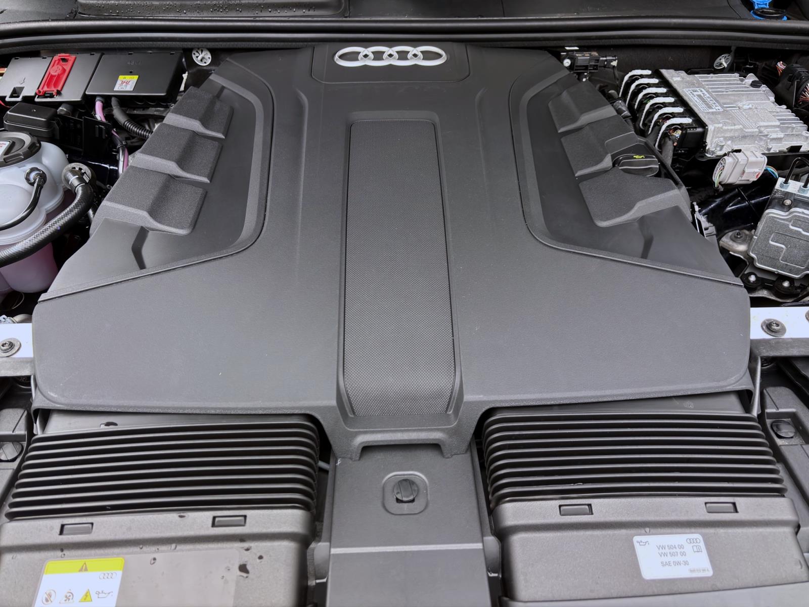 Bild 17: Audi Q8 50 TDI Q S LINE PANO AHK MATRIX NAVI+ PDC