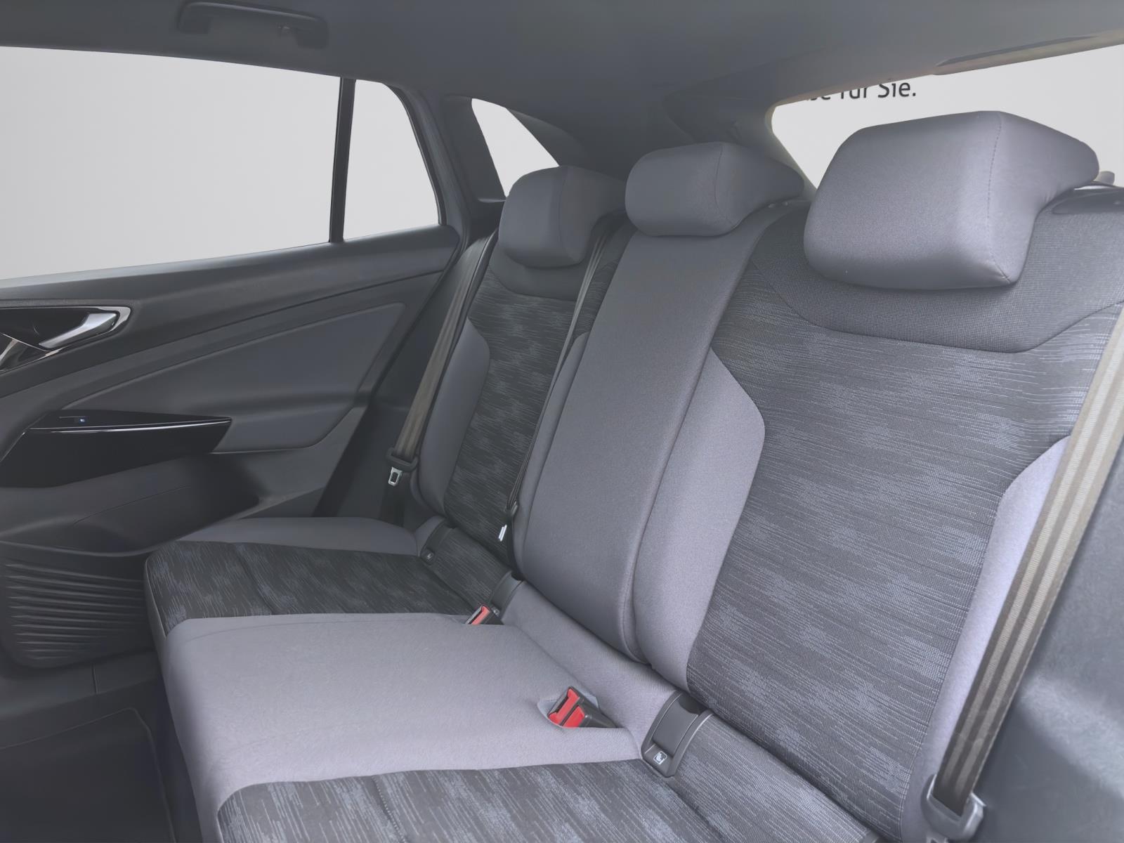 Bild 14: Volkswagen ID.4 PURE PERFORMANCE AHK NAVI PDC LED