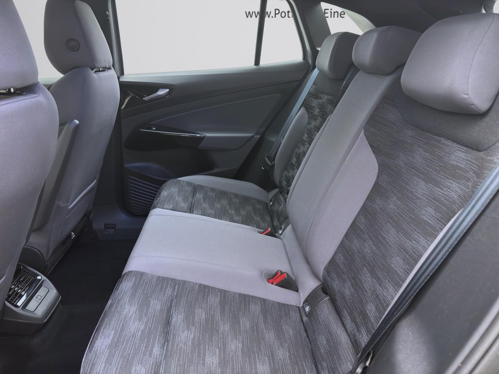 Bild 13: Volkswagen ID.4 PURE NAVI PDC KLIMA LED LM19