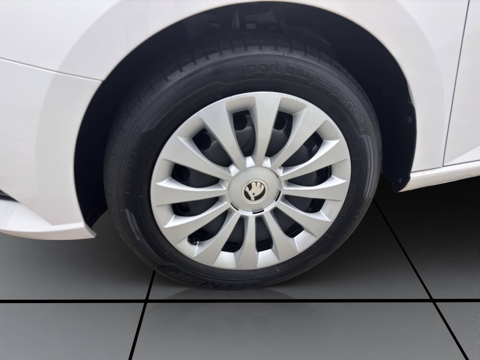 Bild 7: Skoda Fabia 1.0 TSI ACTIVE KLIMA BLUETOOTH