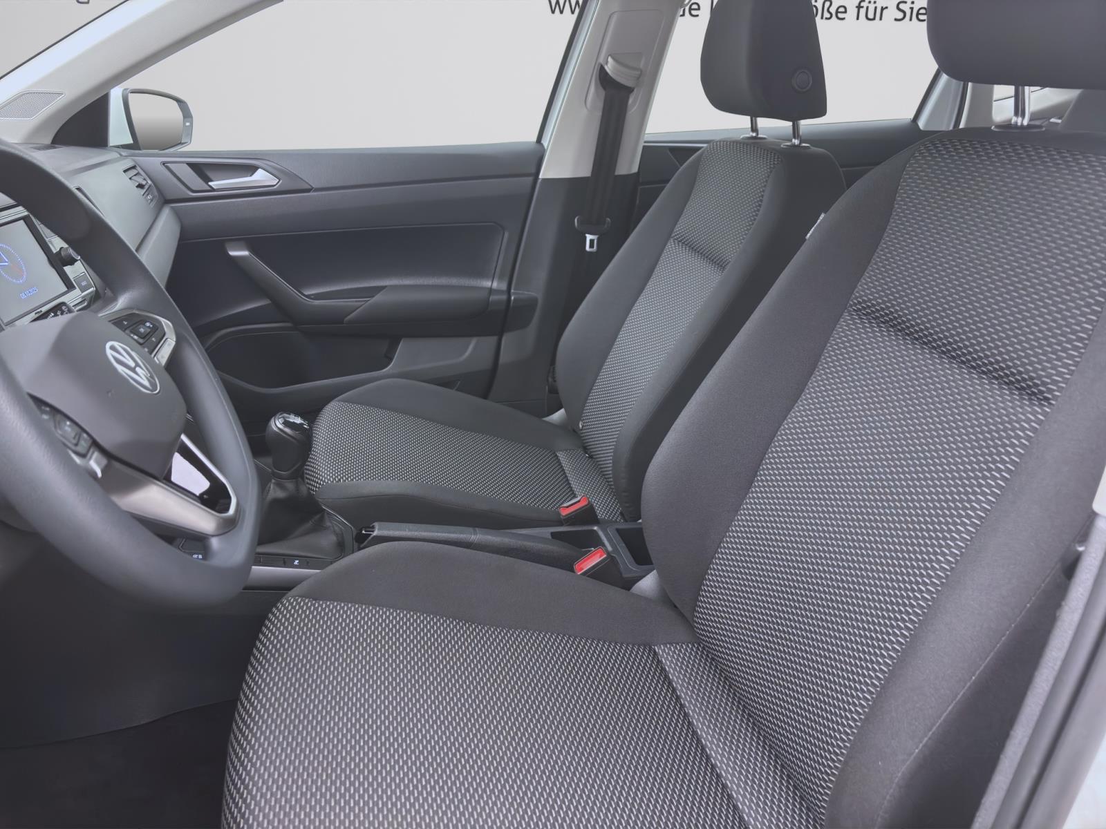 Bild 8: Volkswagen Polo 1.0 MPI PDC KLIMA LED DAB+ D.COCKPIT